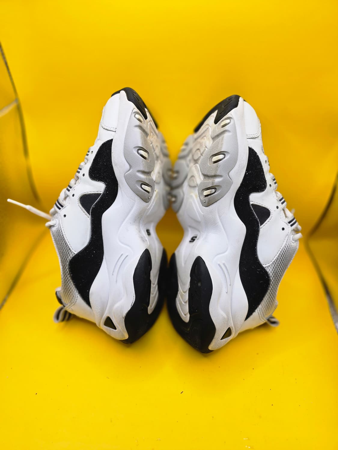 스케쳐스 딜라이트3 운동화 235 상품이미지4