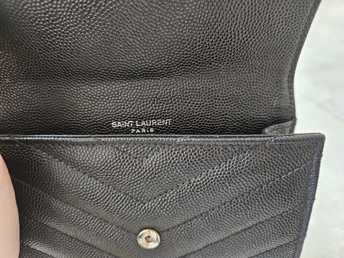 입생로랑 케비어 은장 엔벨로프 지갑 상품이미지5