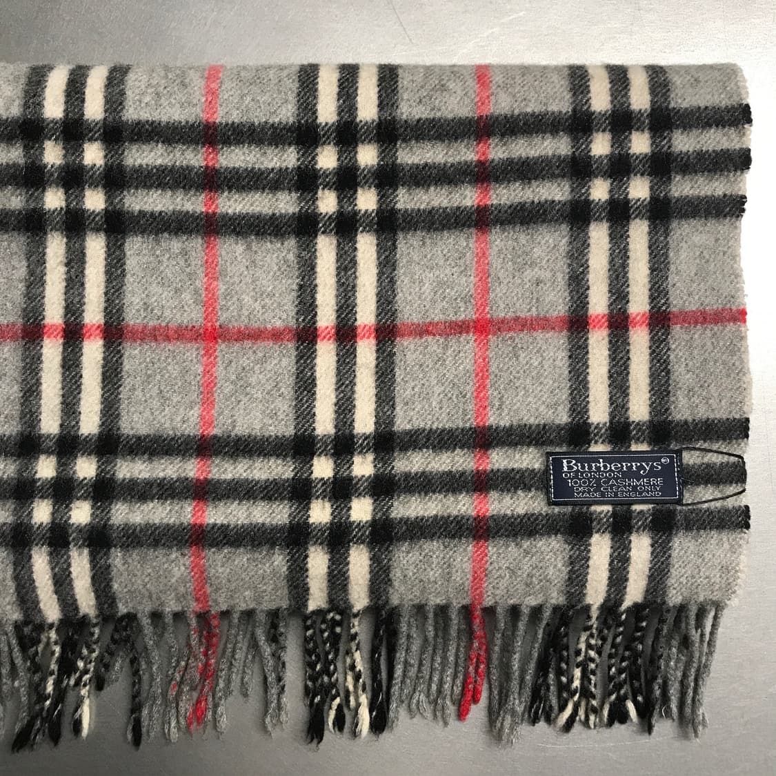 버버리 정품 캐시미어 머플러 그레이 상품이미지3