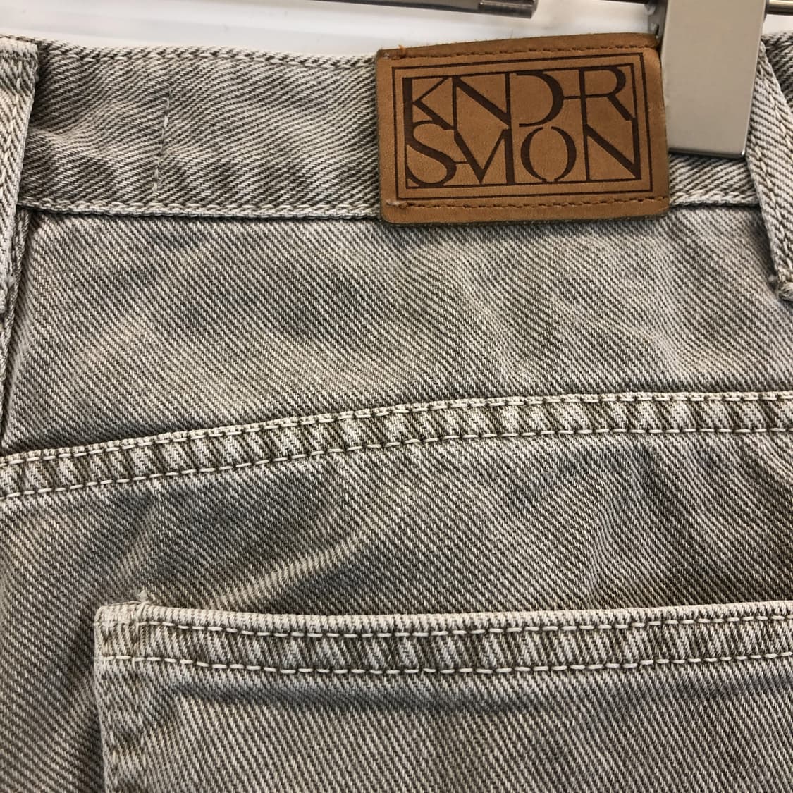 킨더살몬 더스티베이지 데님진 25 인치  상품이미지4