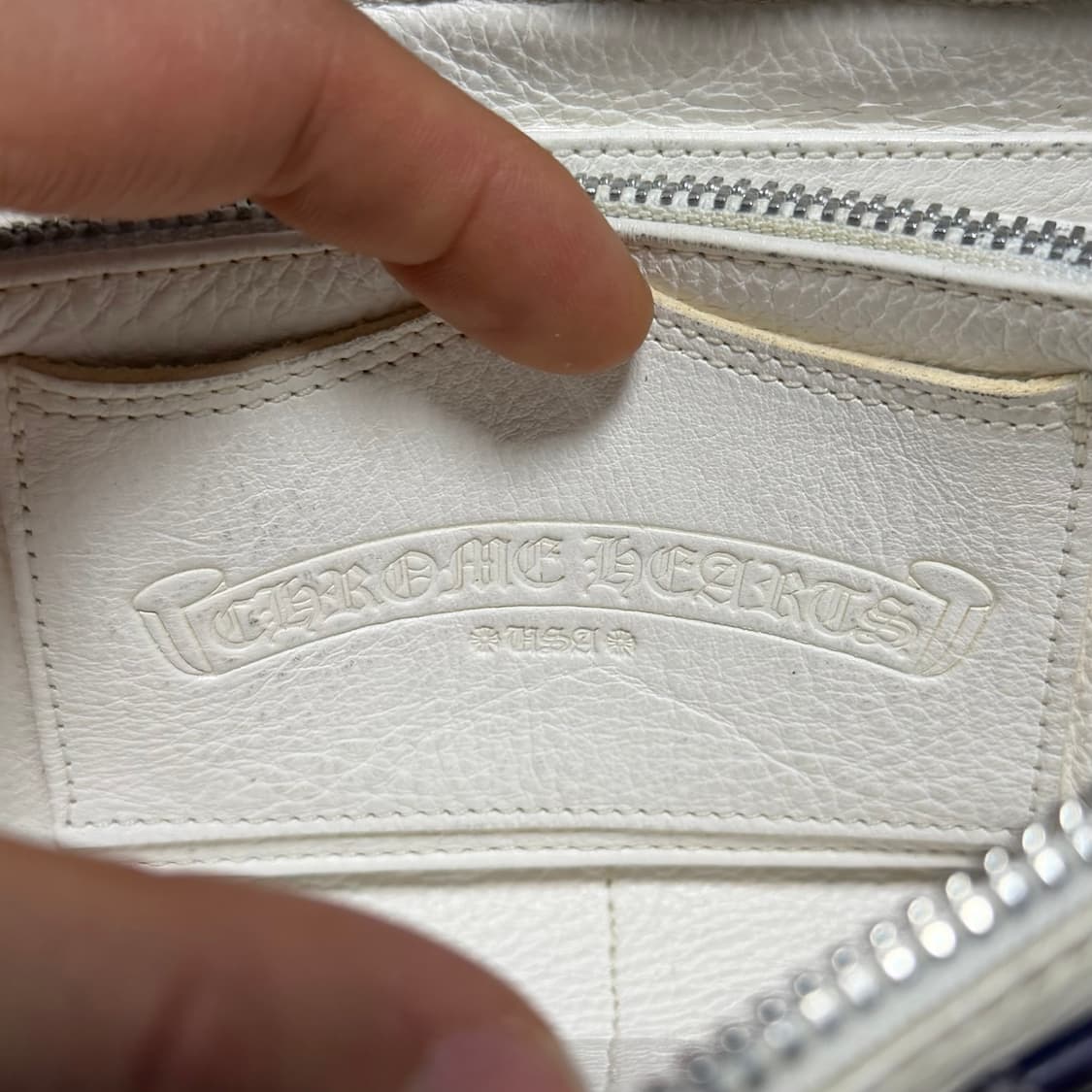 [정품/OS]크롬하츠 세메터리 멀티 크로스 패치 장지갑 화이트 상품이미지10