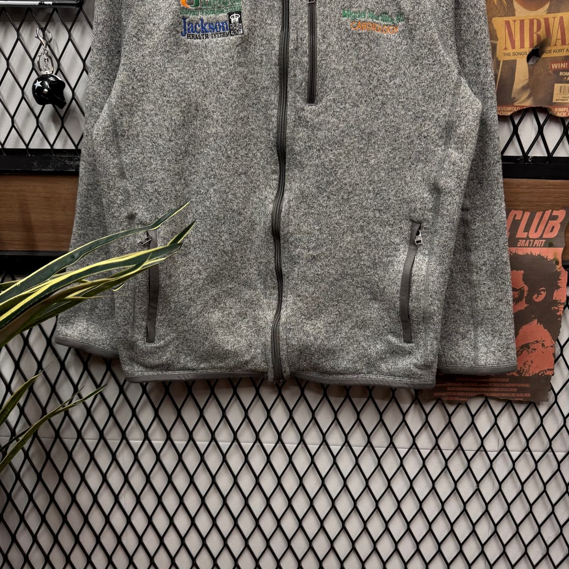 파타고니아 베터 스웨터 집업 전면 로고플레이 포인트 그레이 상품이미지4