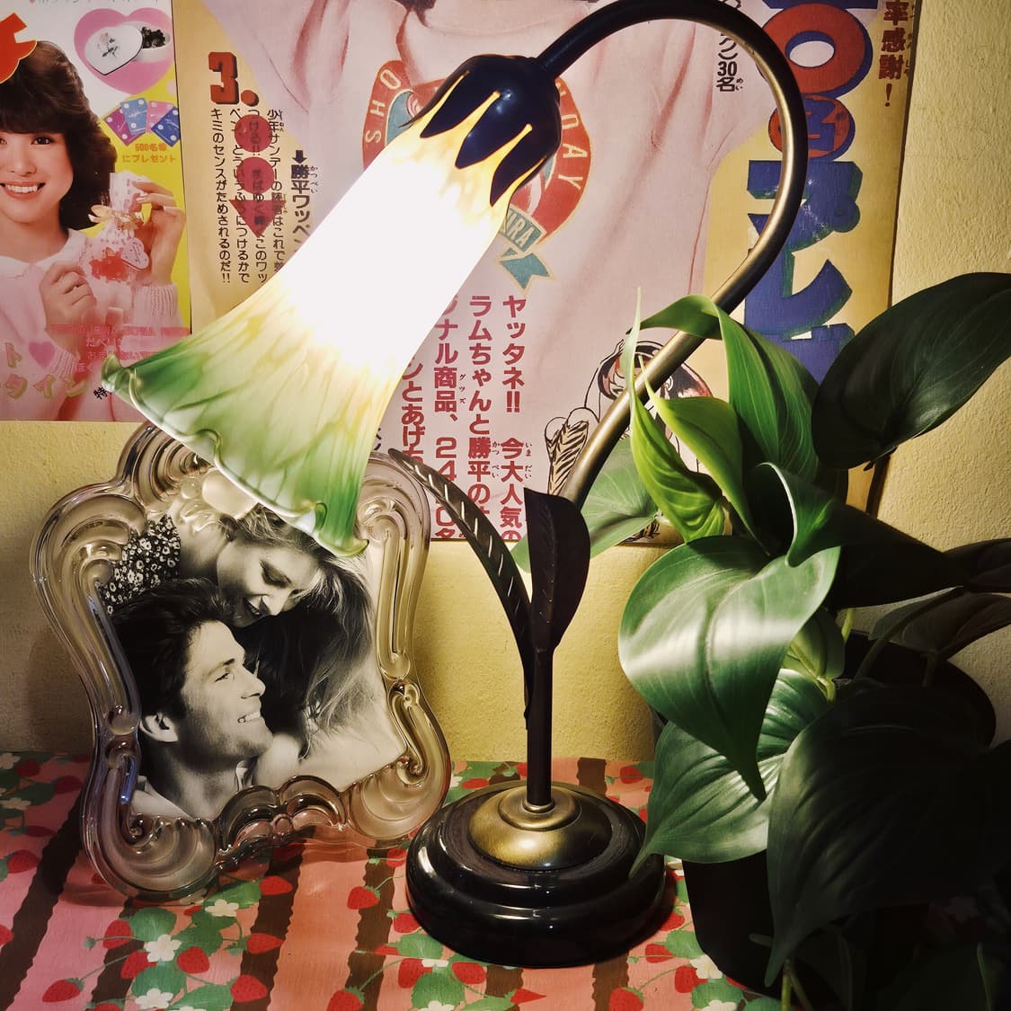 80s 수이코 연꽃 불투명 프릴 테이블 램프 상품이미지8