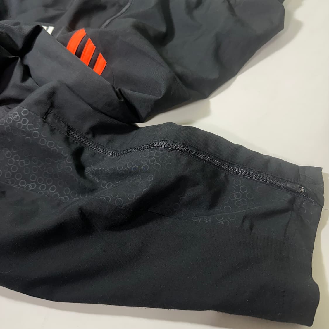 L-XL 아디다스 블랙 CLIMACOOL 폴리 트레이닝 바막팬츠 상품이미지2