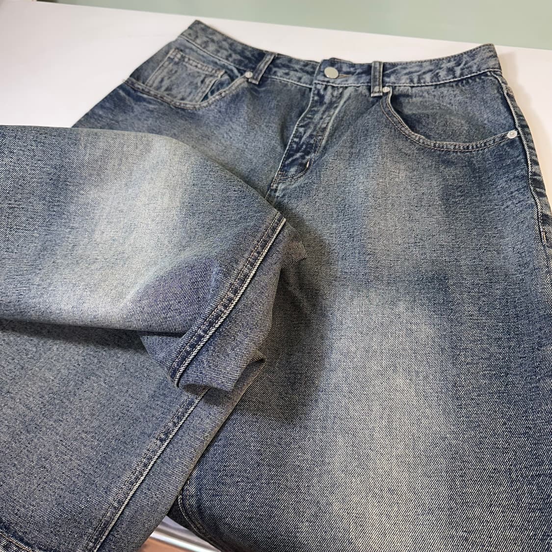 L 토피 와이드핏 녹워시드 데님팬츠 상품이미지1