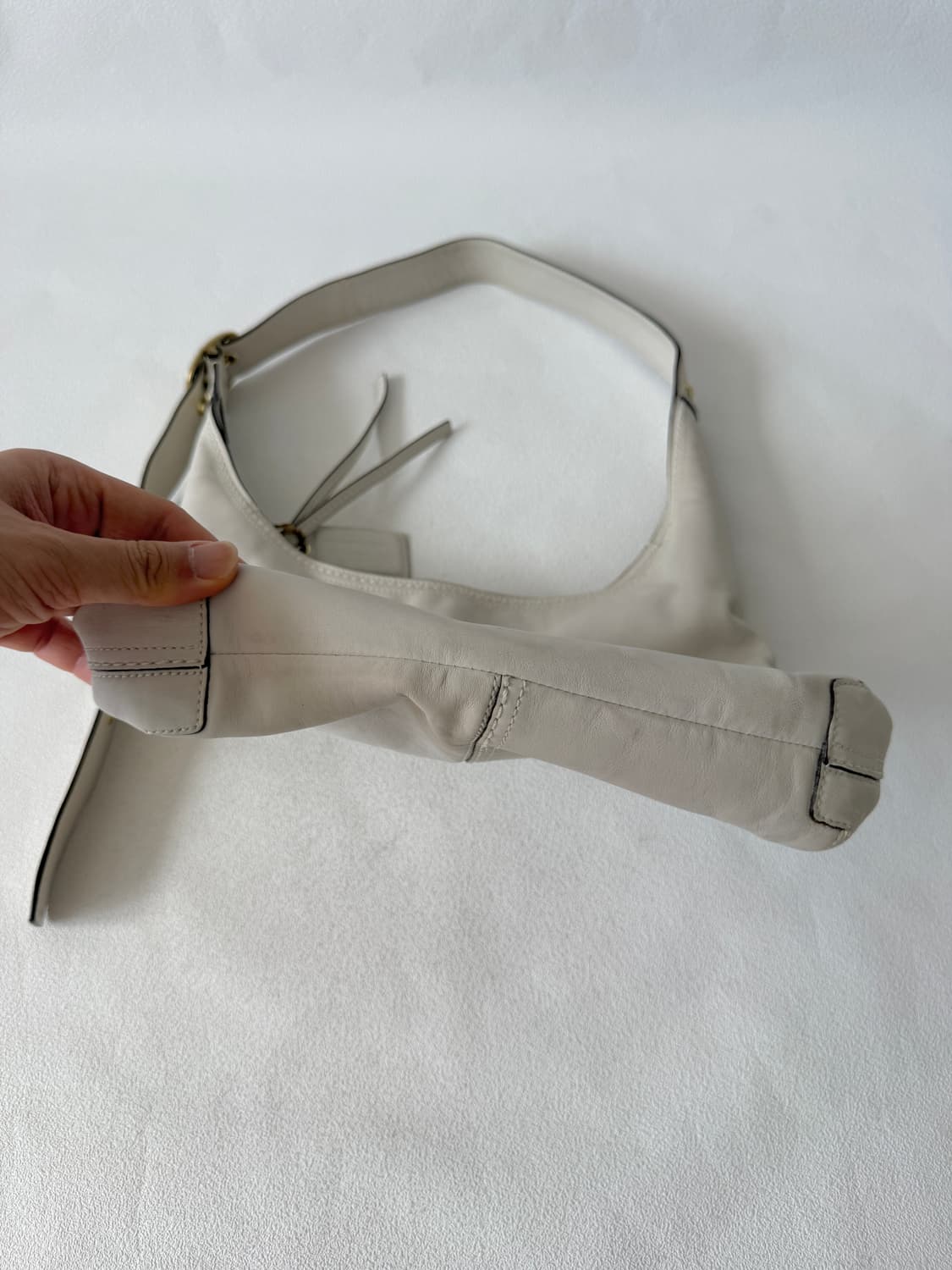 코치(COACH) 레더 숄더백 상품이미지6