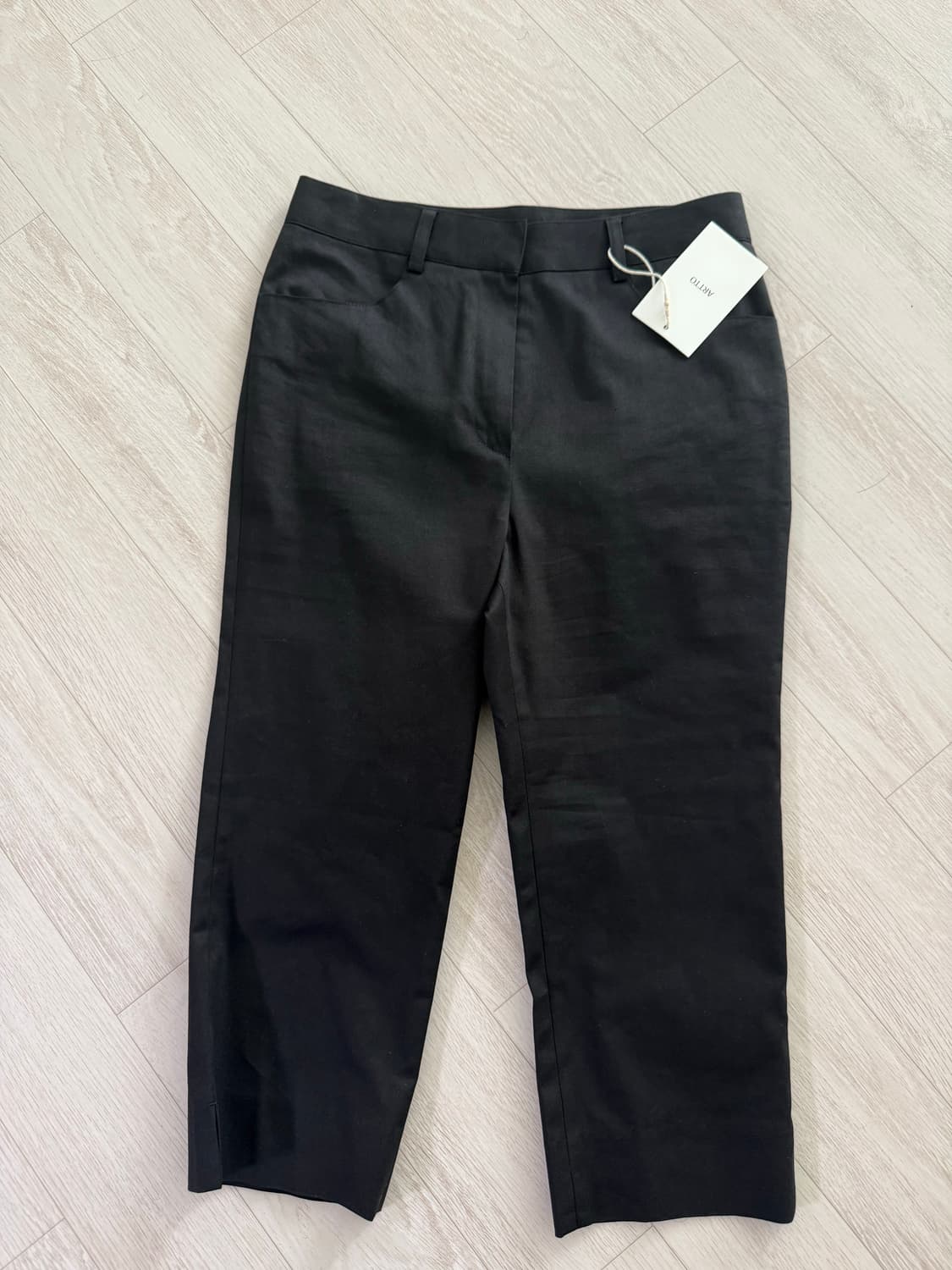 아르토 카프리 슬릿팬츠 새상품 상품이미지4