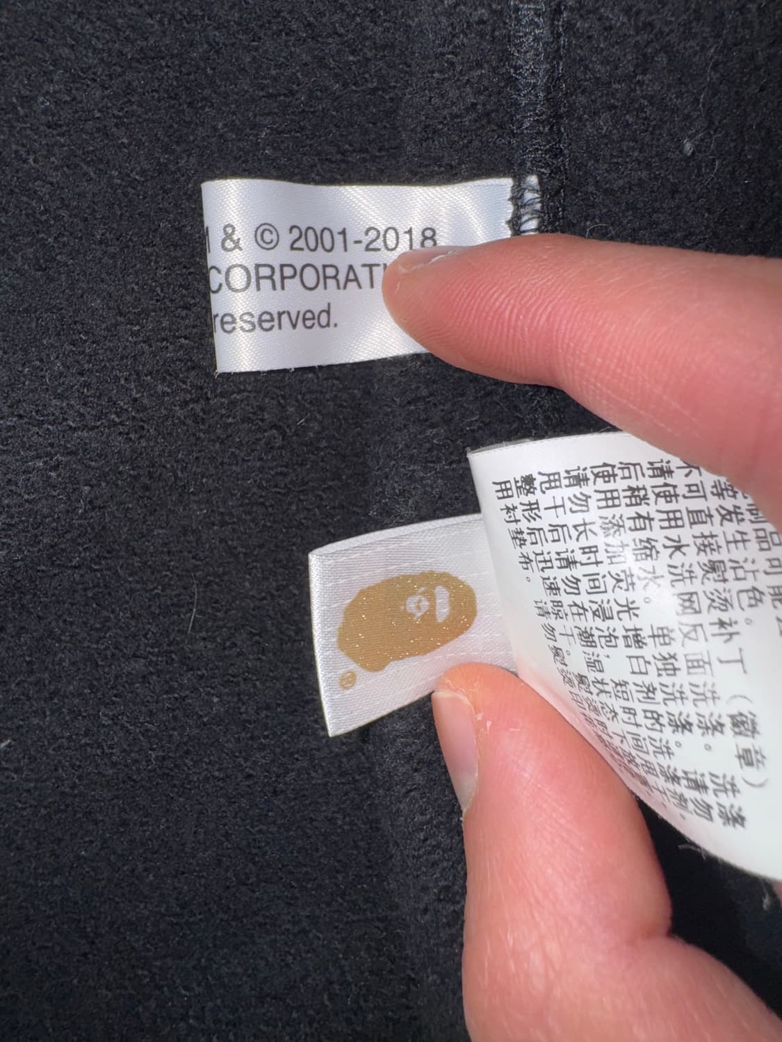 (유일매물 급처!!)메디콤토이 베어브릭 X 베이프 샤크후드 실버 M 상품이미지8