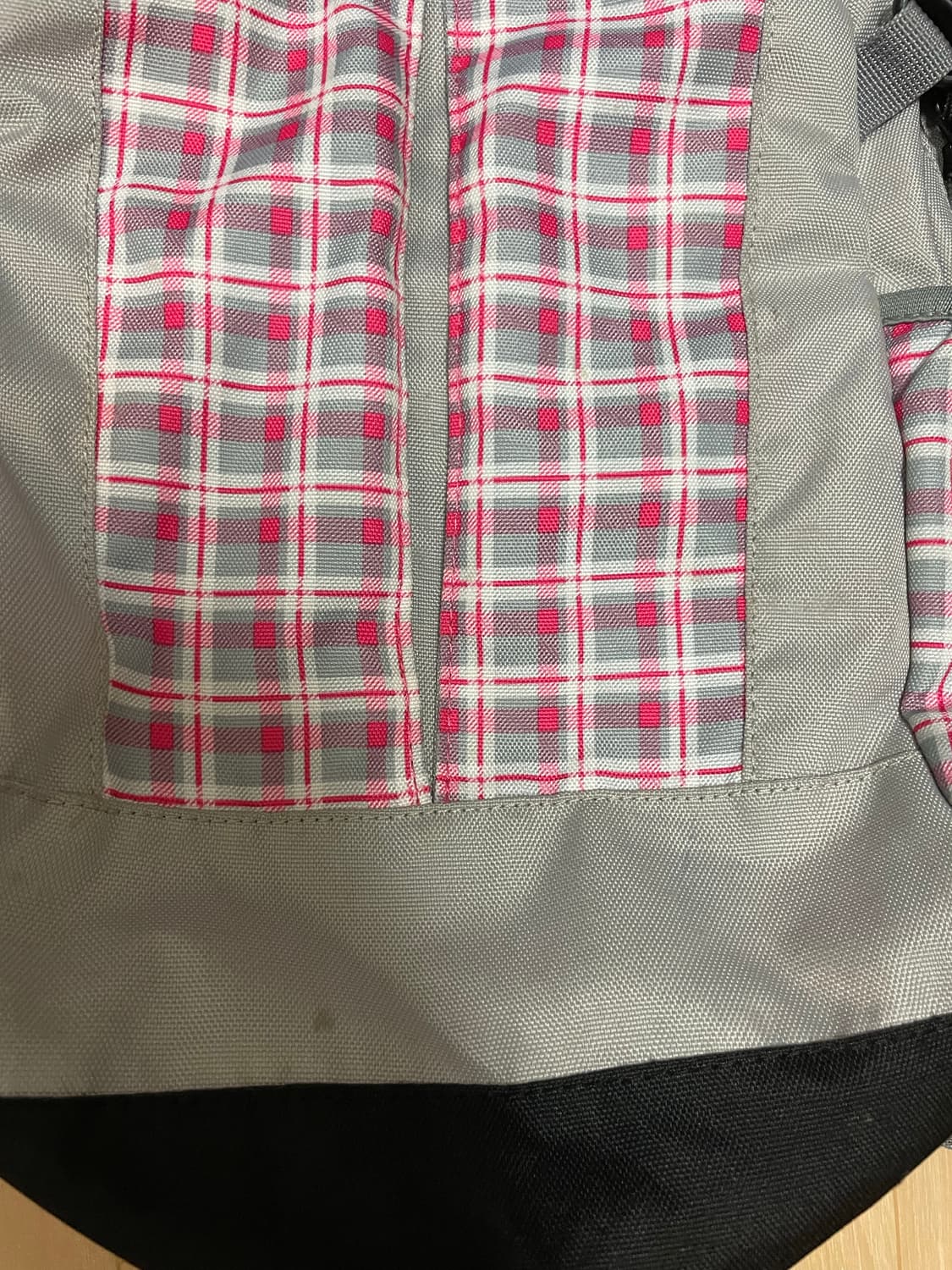 컬럼비아 체크 패턴 백팩 상품이미지3