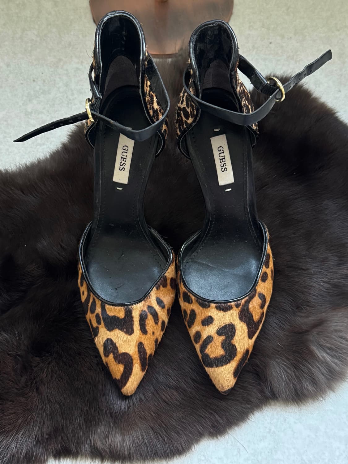 Guess 갸루 레오파드 멀티포니헤어 힐 상품이미지3