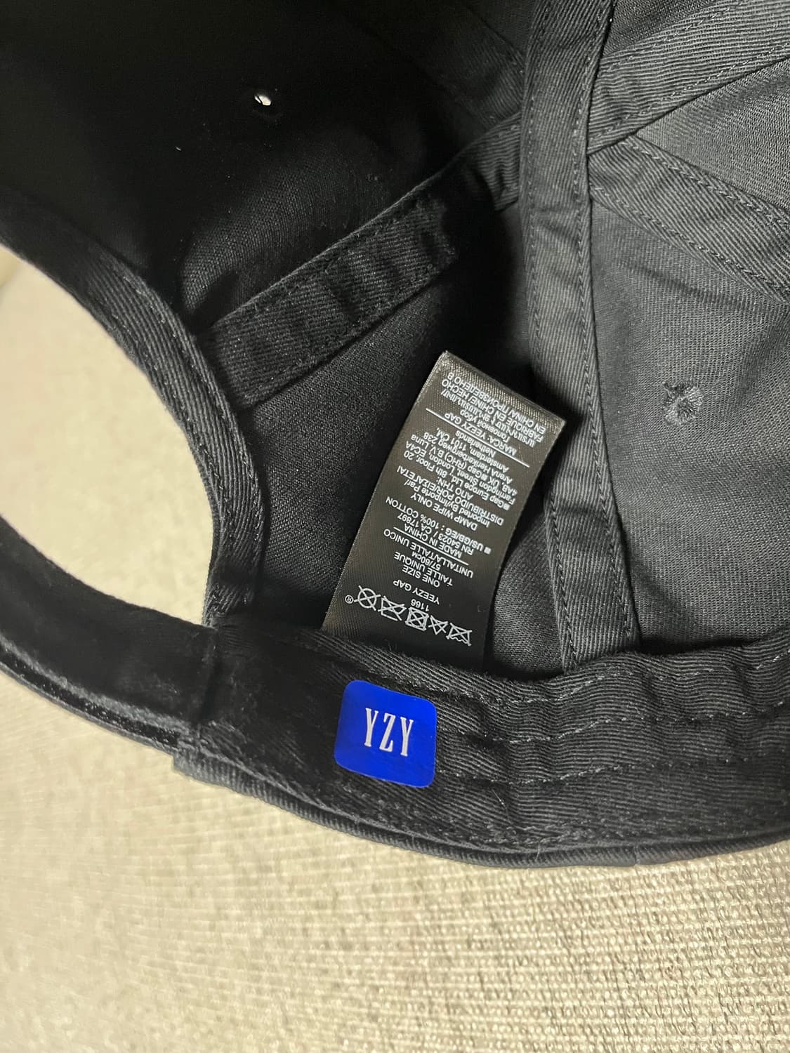 Yeezy Gap Engineered By Balenciaga 볼캡 상품이미지4