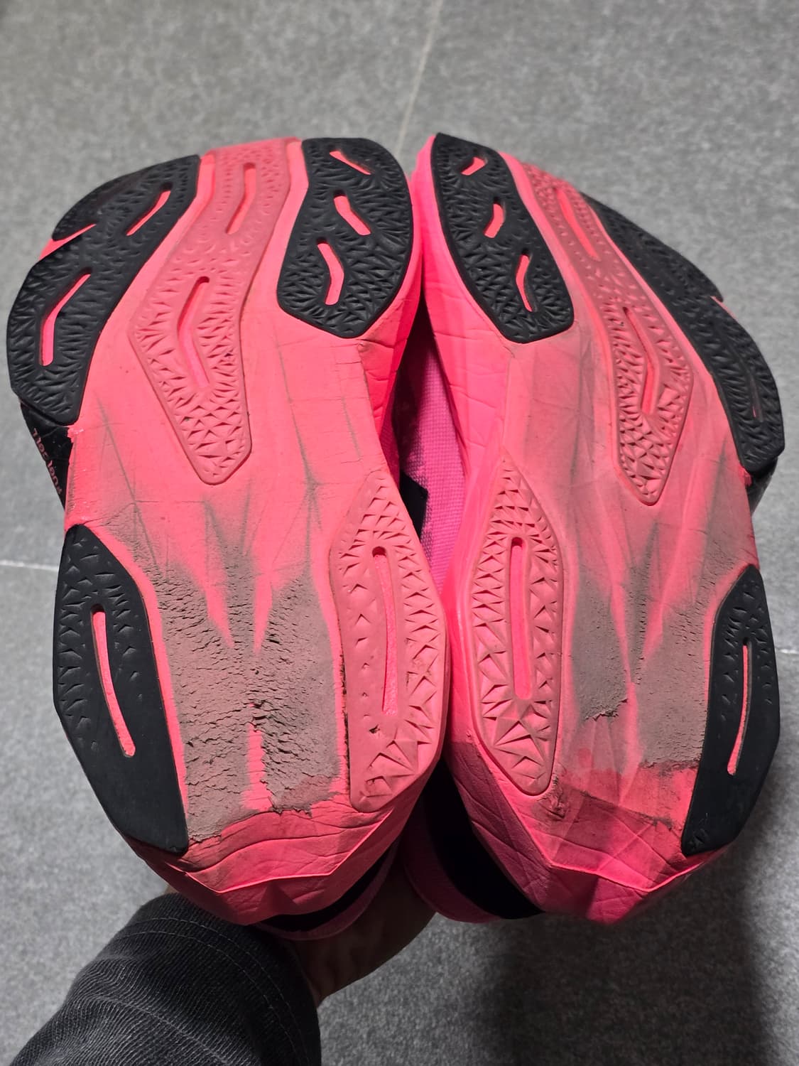 뉴발란스 퓨어셀 레벨  v4 러닝화 260사이즈 상품이미지6