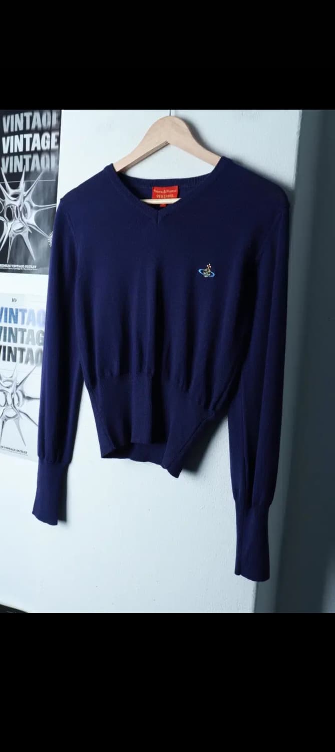 비비안웨스트우드 브이넥 니트 상품이미지1