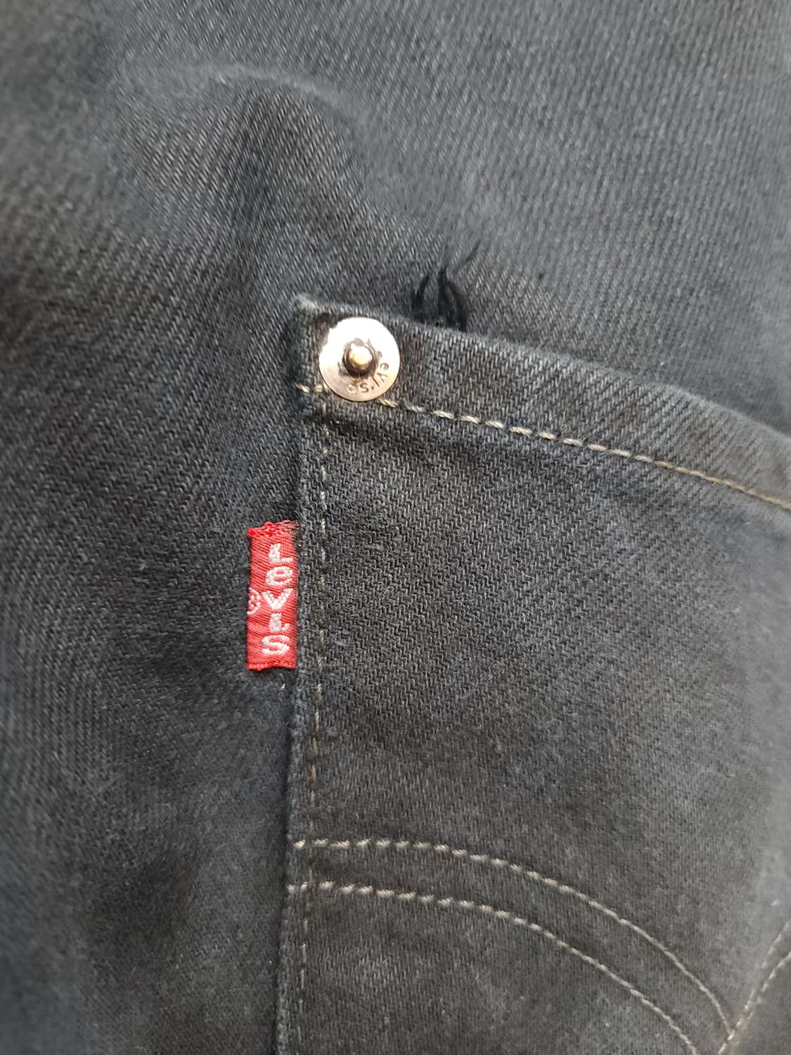 리바이스 00s 엔지니어드 001 블랙 데님팬츠 일본판

 상품이미지7