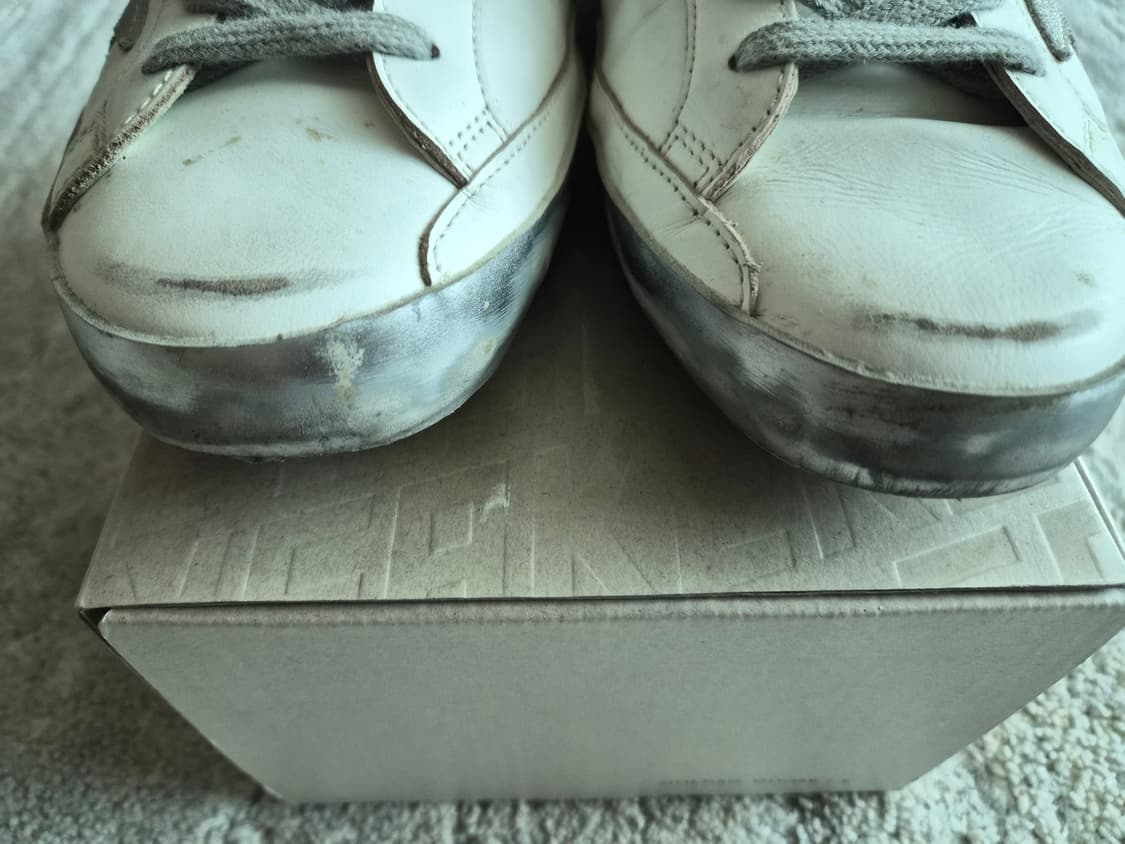 골든구스 화이트 탭 스니커즈 상품이미지3