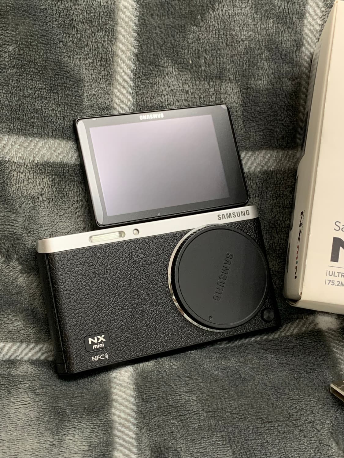 (민트급) 삼성 NX mini 풀박스 + 9mm 단렌즈 + 9-27mm  상품이미지2