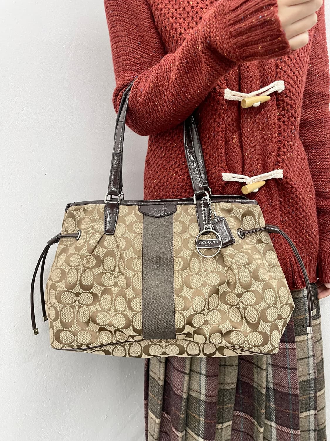코치 자카드 시그니처 숄더백  상품이미지5