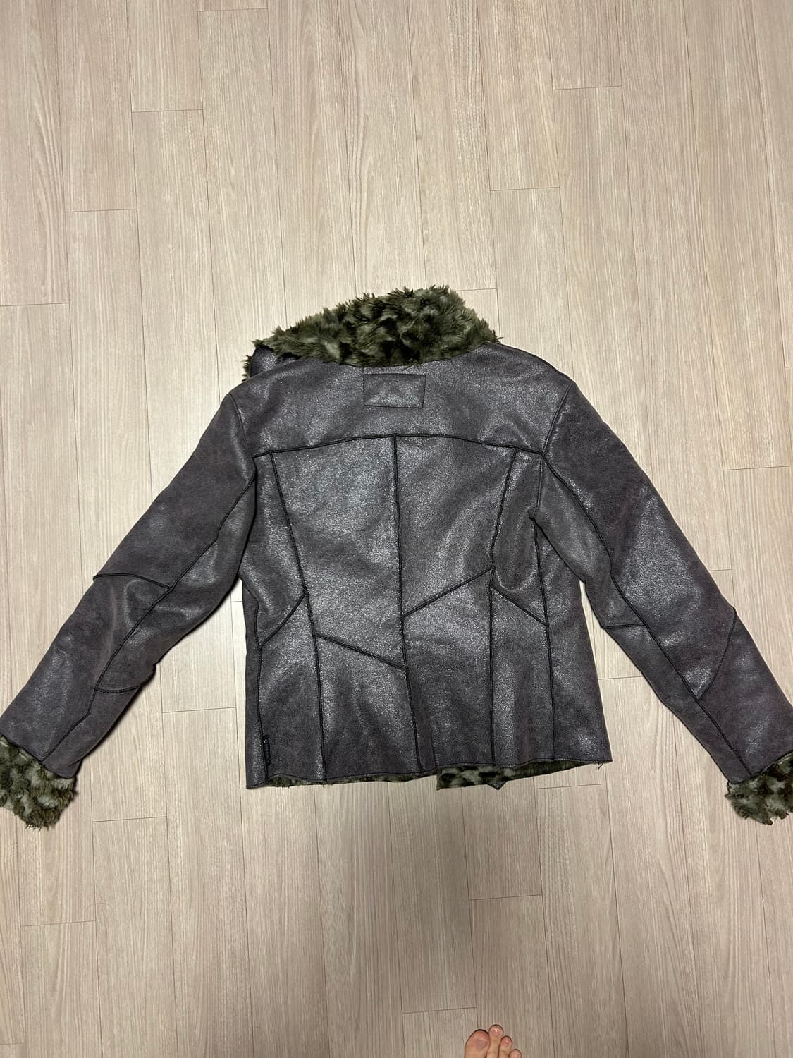 AJ 아르마니 진 퍼 트리밍 무스탕 자켓 상품이미지2