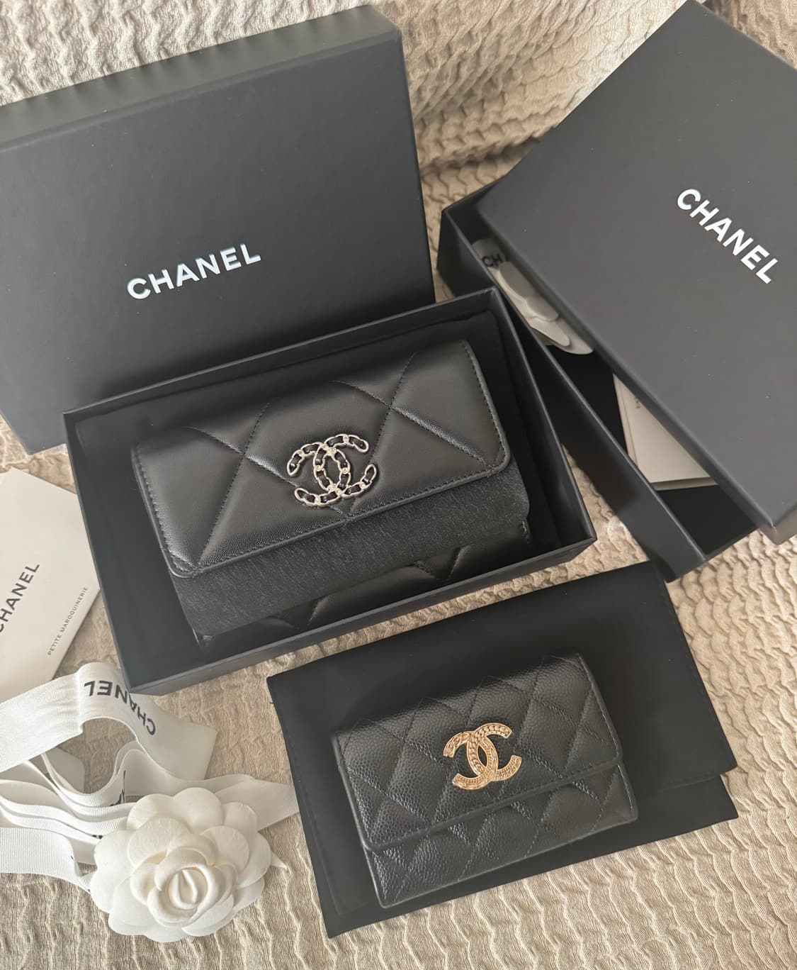 샤넬19 플랩 블랙 중지갑 미사용 새상품 상품이미지10