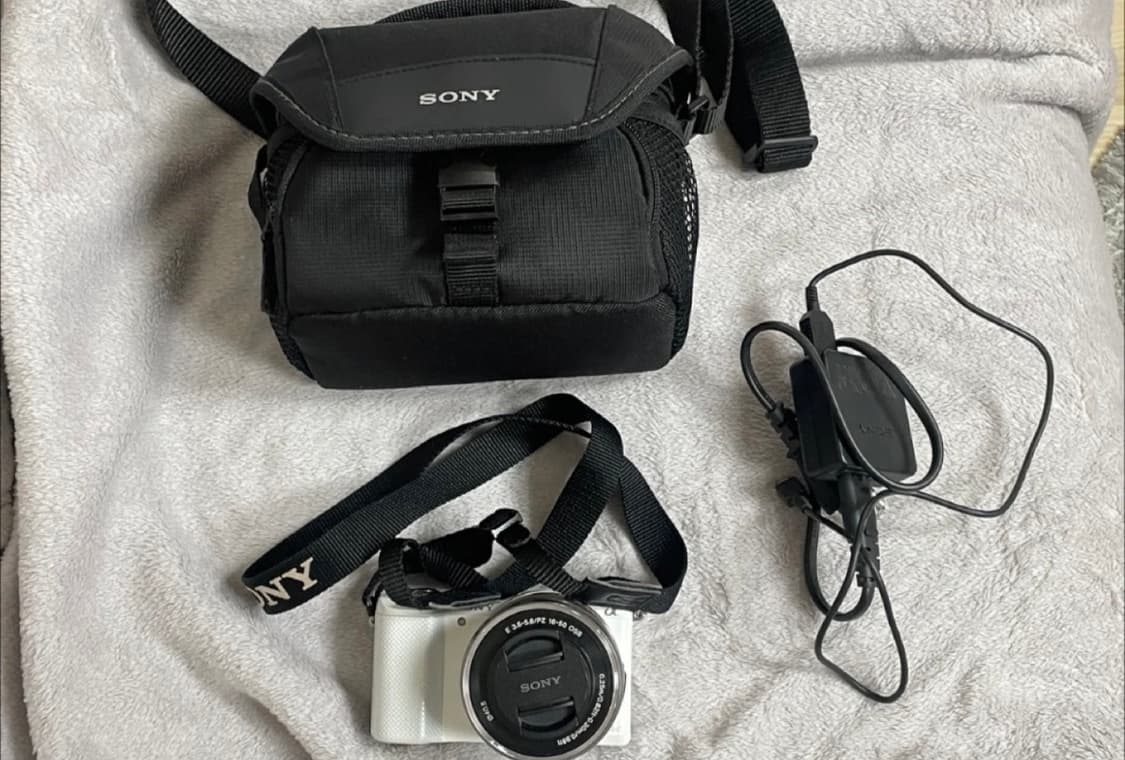 소니 알파 5000 미러리스 카메라 상품이미지1