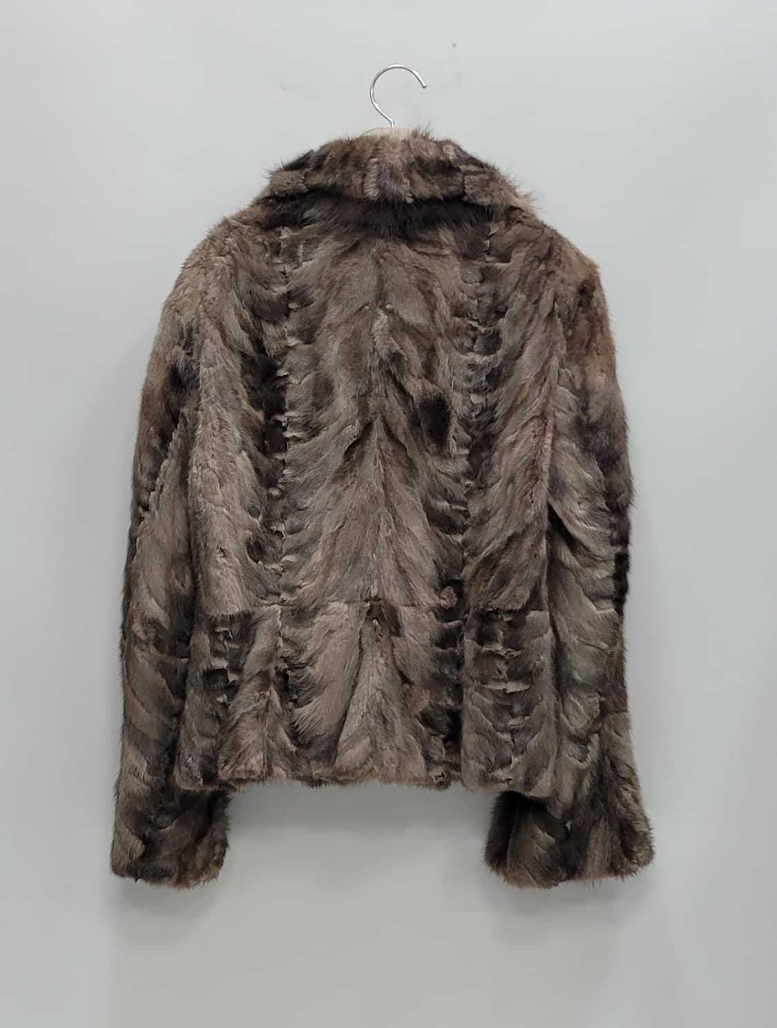 천연 밍크 크롭 자켓 / 여 66
 상품이미지2