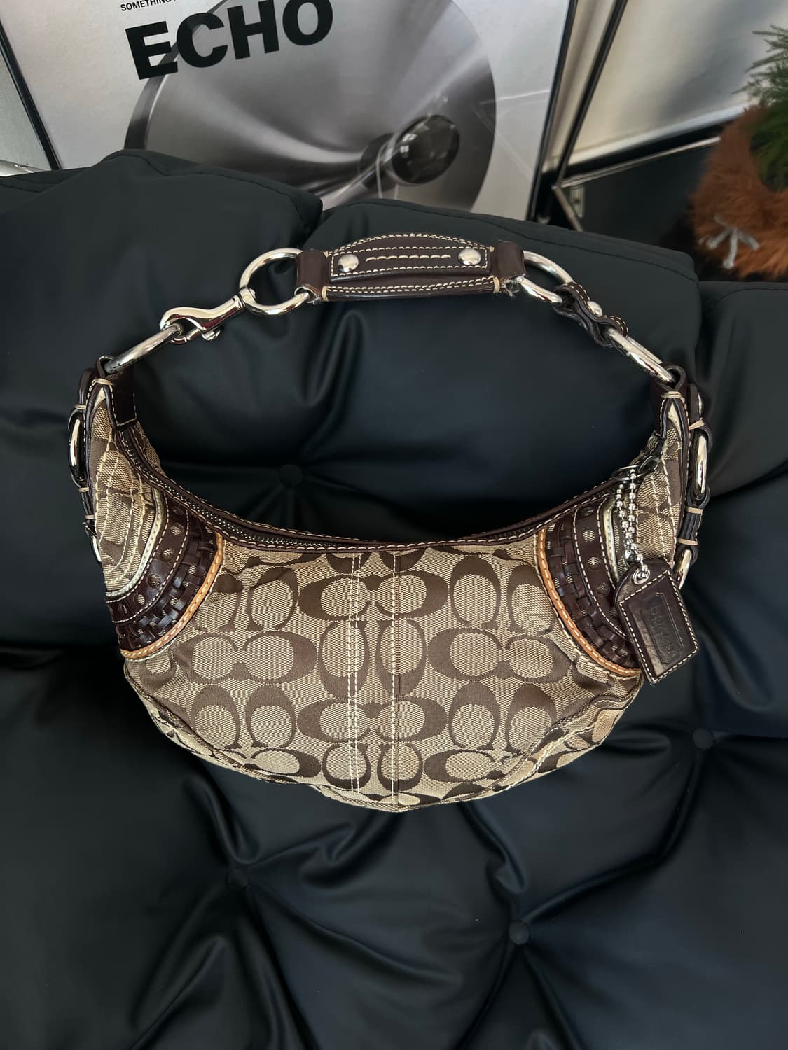 코치 Y2K 시그니처 숄더백 상품이미지1