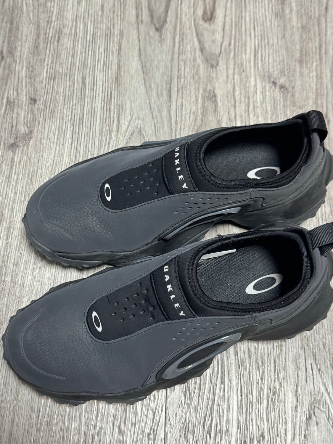 Oakley Edge Icon Blackout 270 상품이미지1