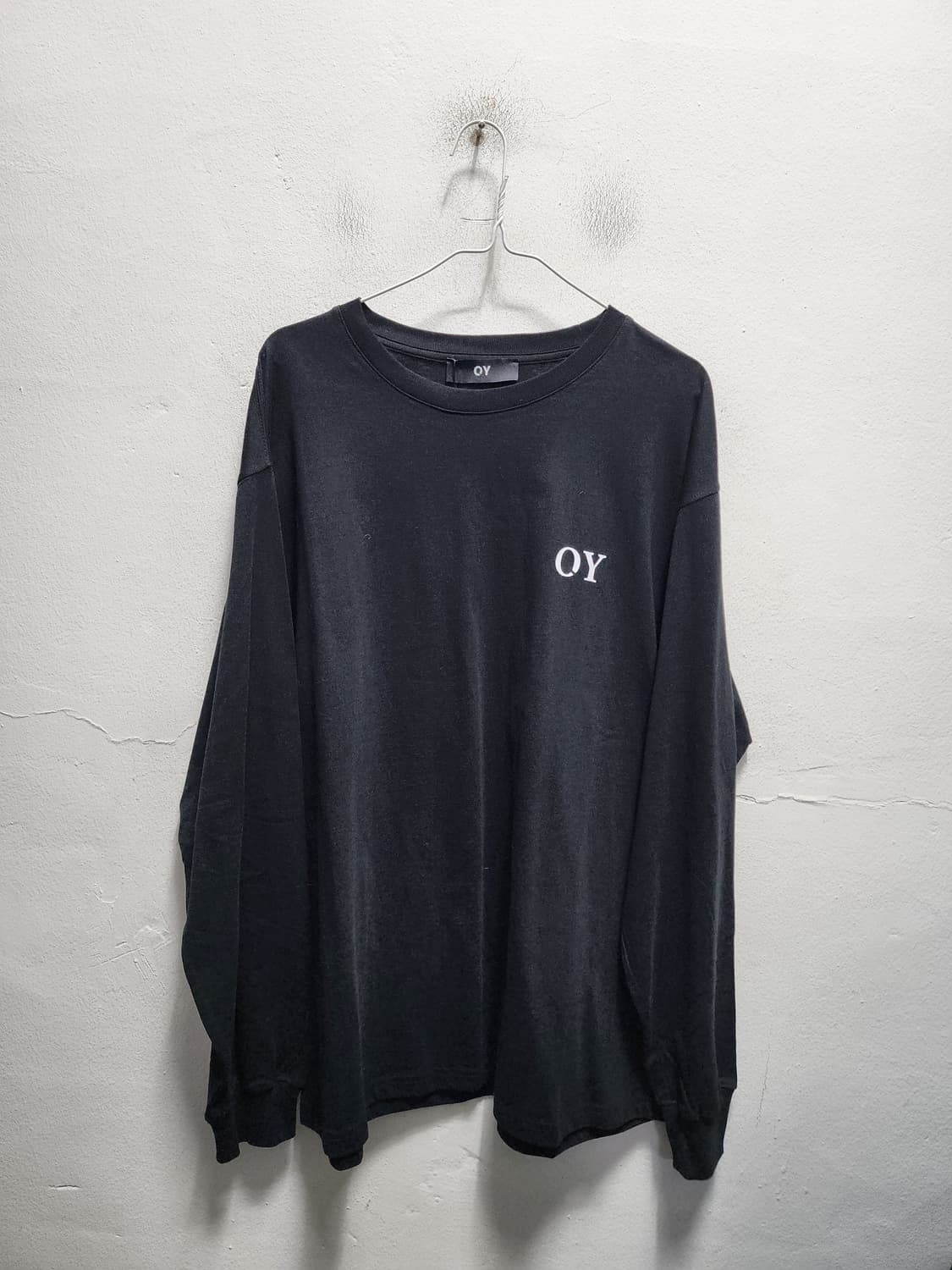 (새상품) OY 블랙 긴팔티 상품이미지1