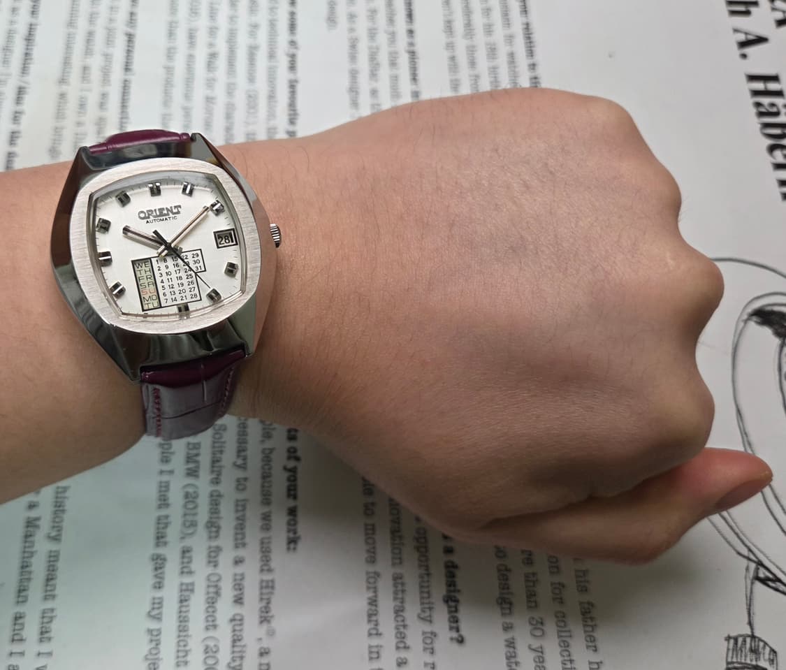 레어] 빈티지 오리엔트 만년달력 점보 오리지널 실버다이얼 오토매틱 상품이미지9