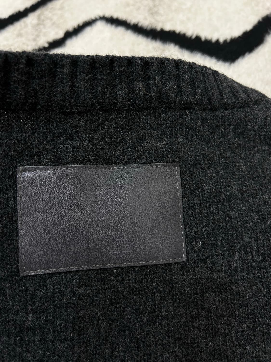 [Free]마뗑킴 라운드 오버핏 니트/그레이 상품이미지5