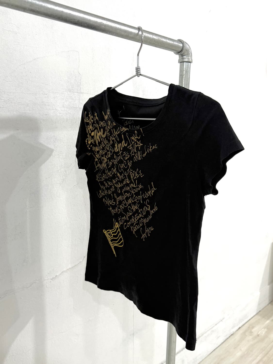 Gold Lettering Black half top 상품이미지4