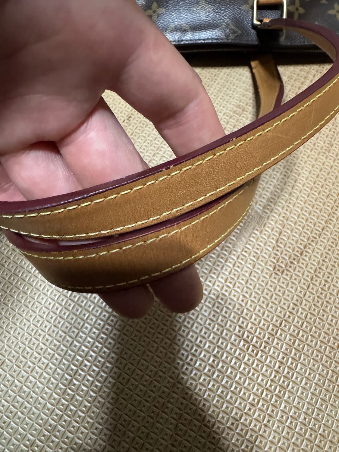 루이비통 모노그램 카바스 메조 숄더백 상품이미지5