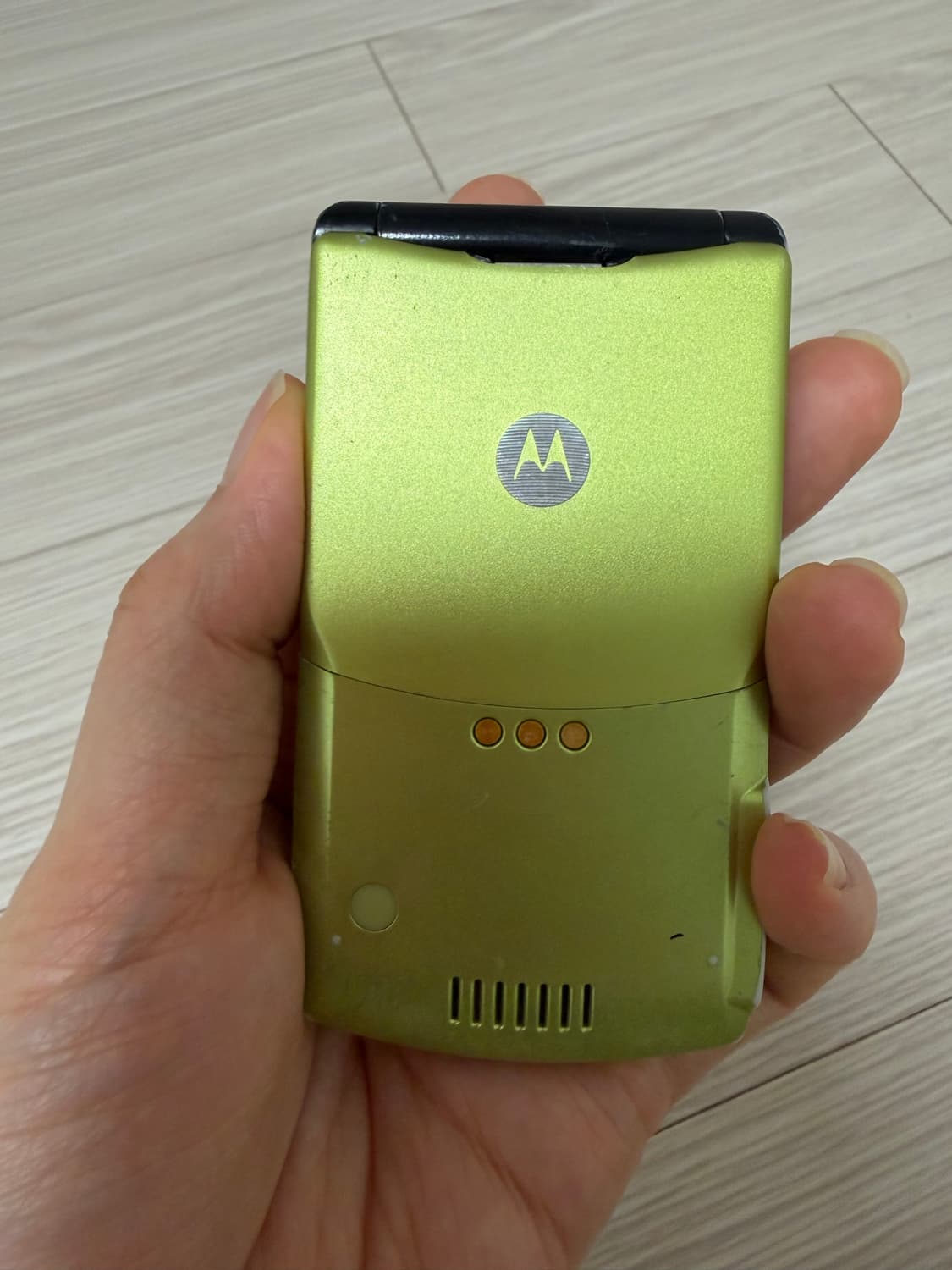레트로 빈티지 모토로라 레이저폰 V3 라임색 상품이미지6