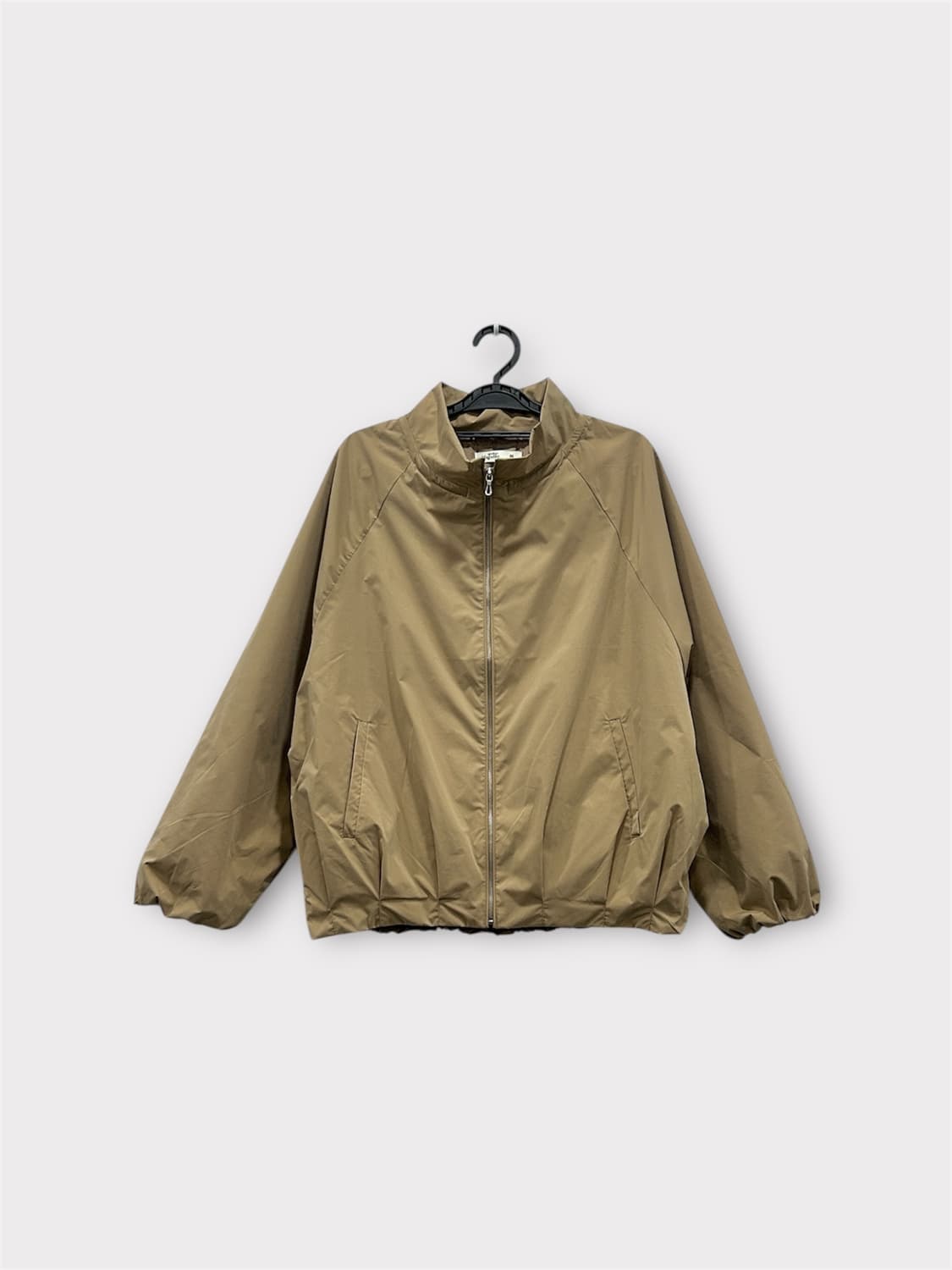 아뜰리에마졸리 베이지 셔링 바람막이 집업 자켓 여성 66 상품이미지1