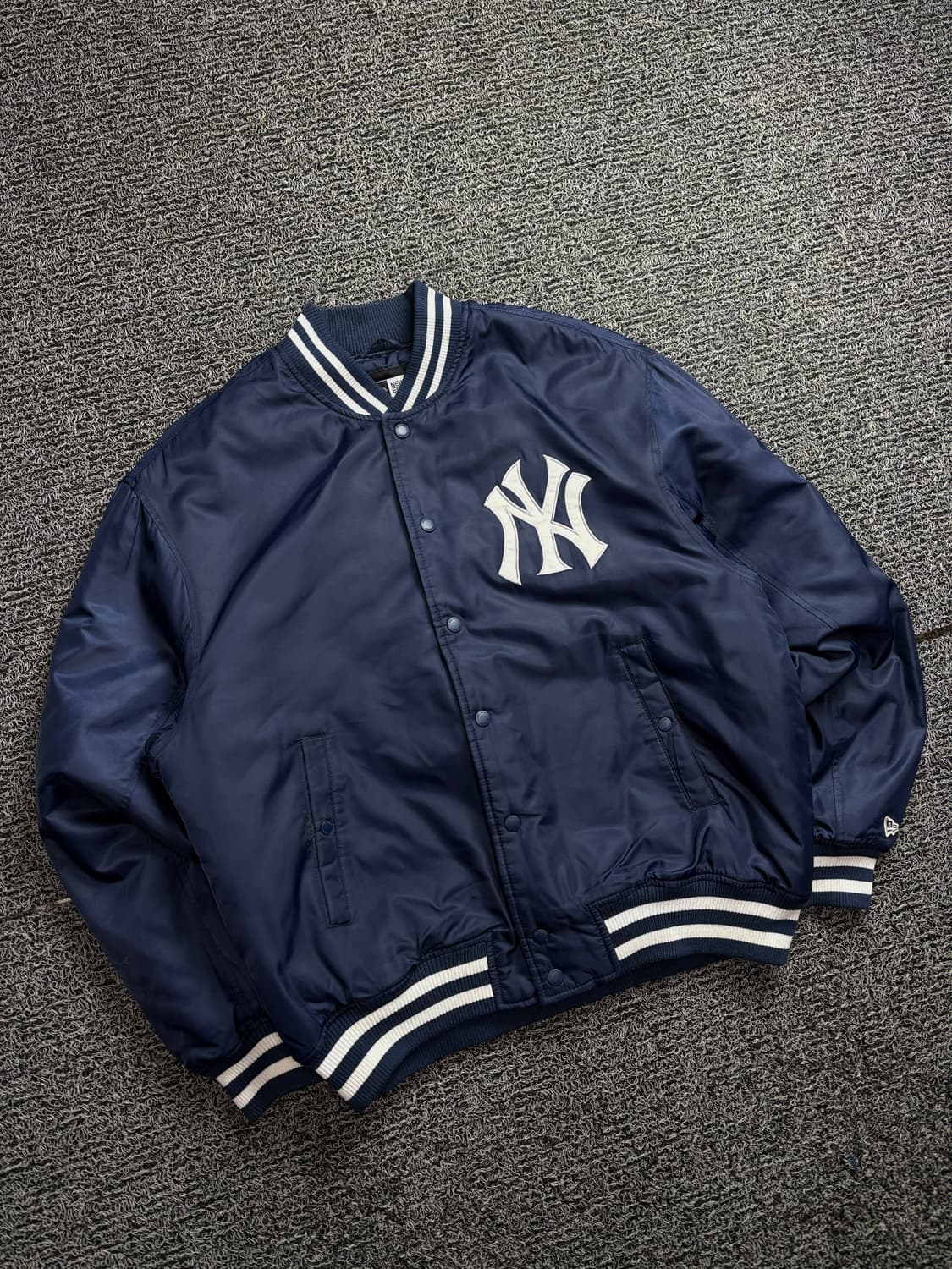 뉴에라 MLB 뉴욕 양키스 빅로고 바시티 스타디움 자켓 2174 상품이미지1
