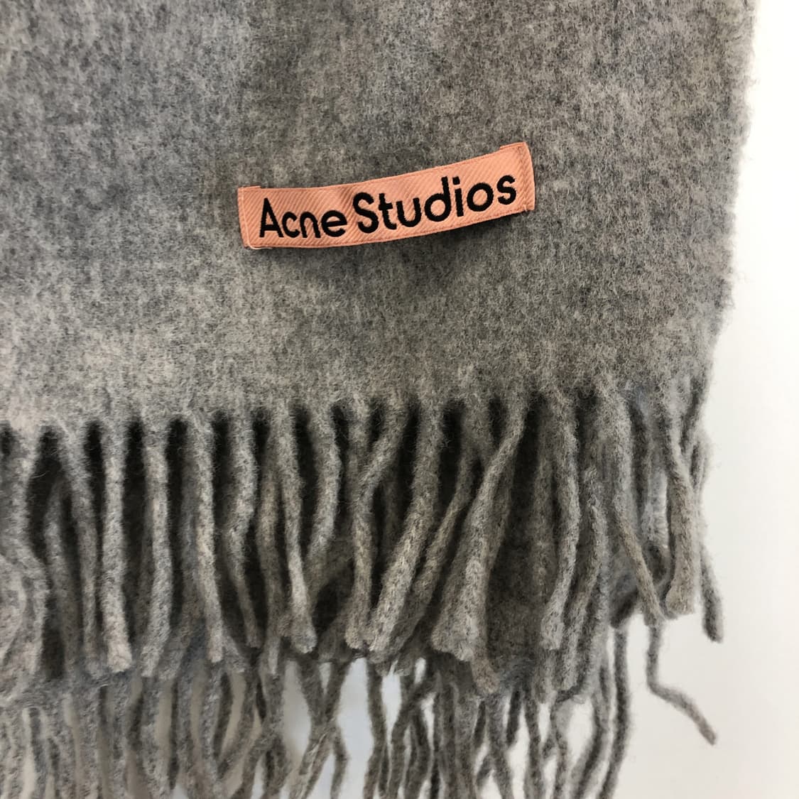 아크네스튜디오 내로우 프린지 울 머플러  상품이미지2