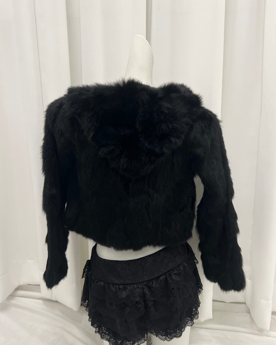 떡코 레빗퍼 크롭 자켓 상품이미지4