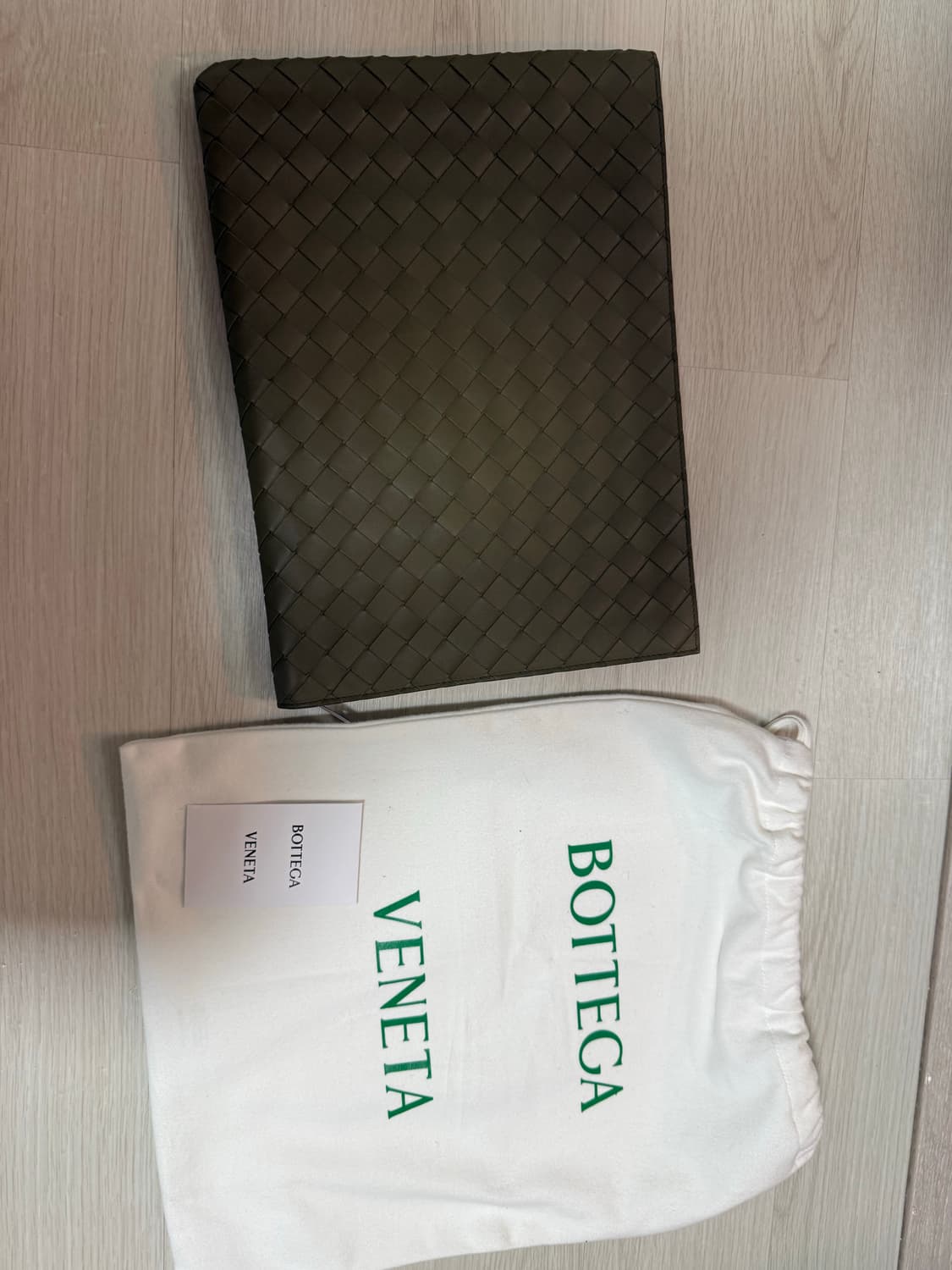 보테가베네타 인트레치아토 하프 지퍼 파우치 상품이미지2