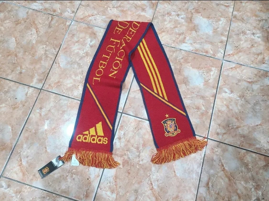 아디다스 2011 스페인 국대 축구머플러 상품이미지1
