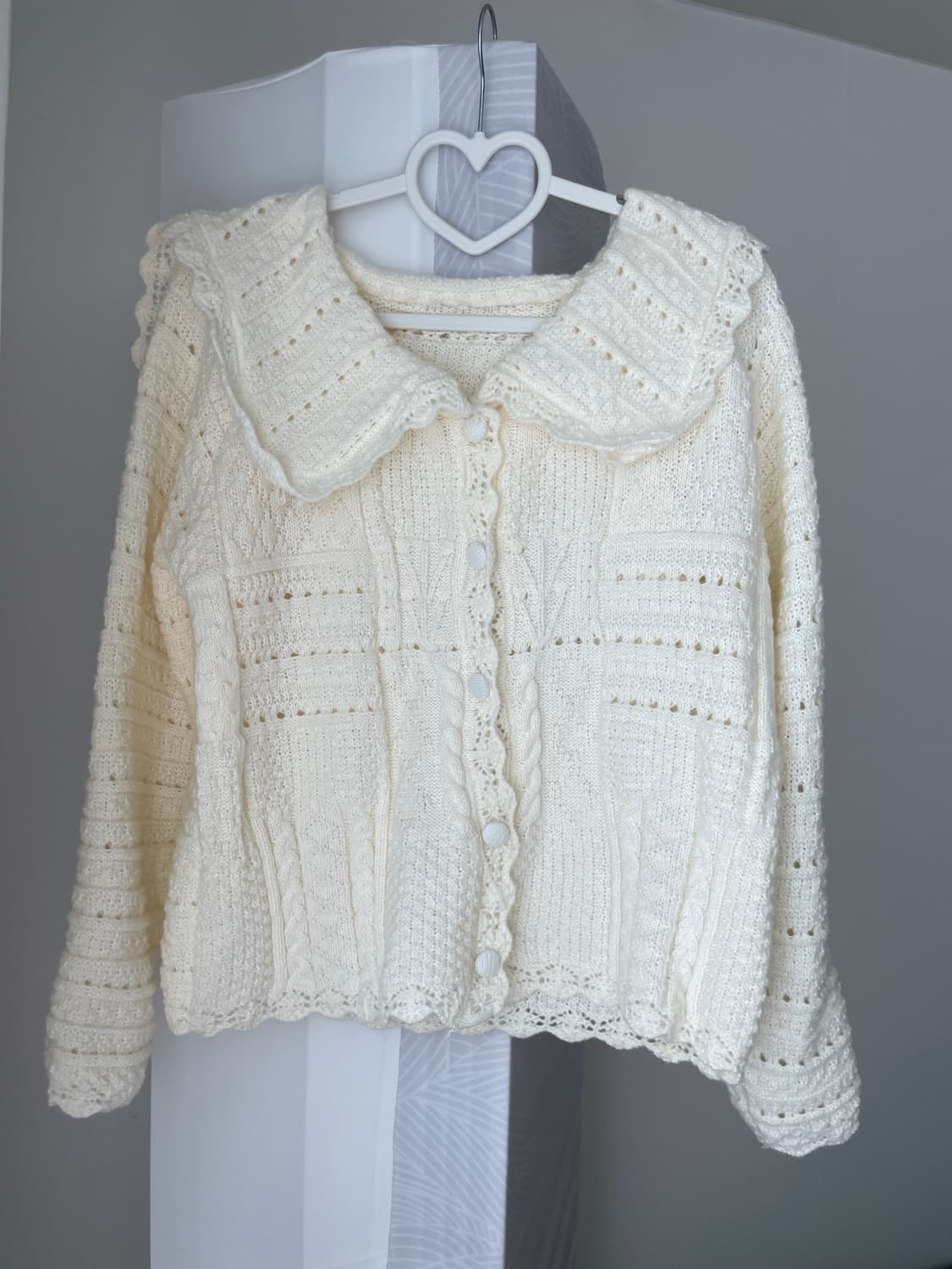 모리걸 펀칭 아이보리 가디건 상품이미지1