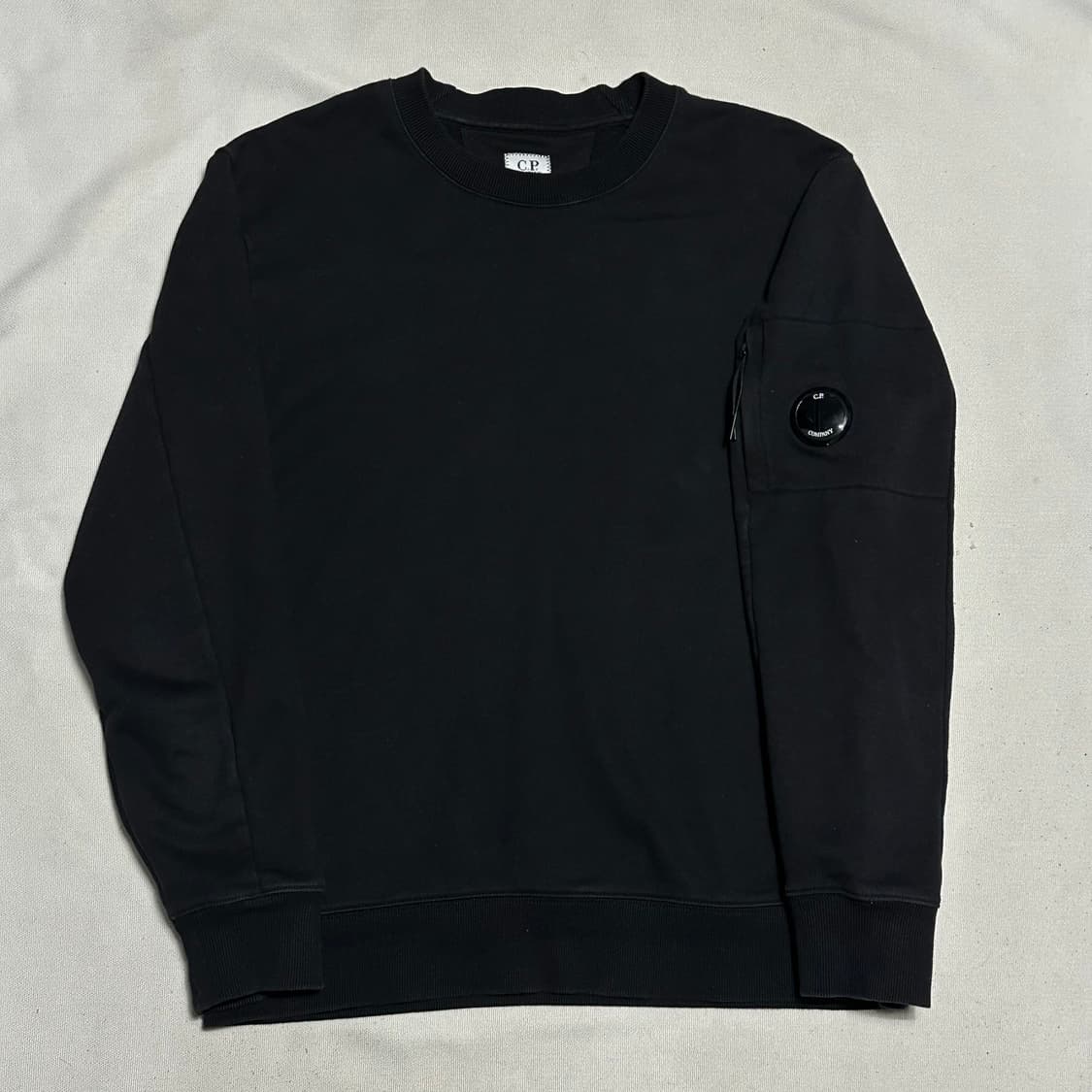 XL C.P. 컴퍼니 블랙 맨투맨 상품이미지2