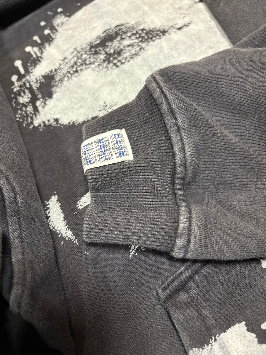 Nine path 블랙 후드티 상품이미지4