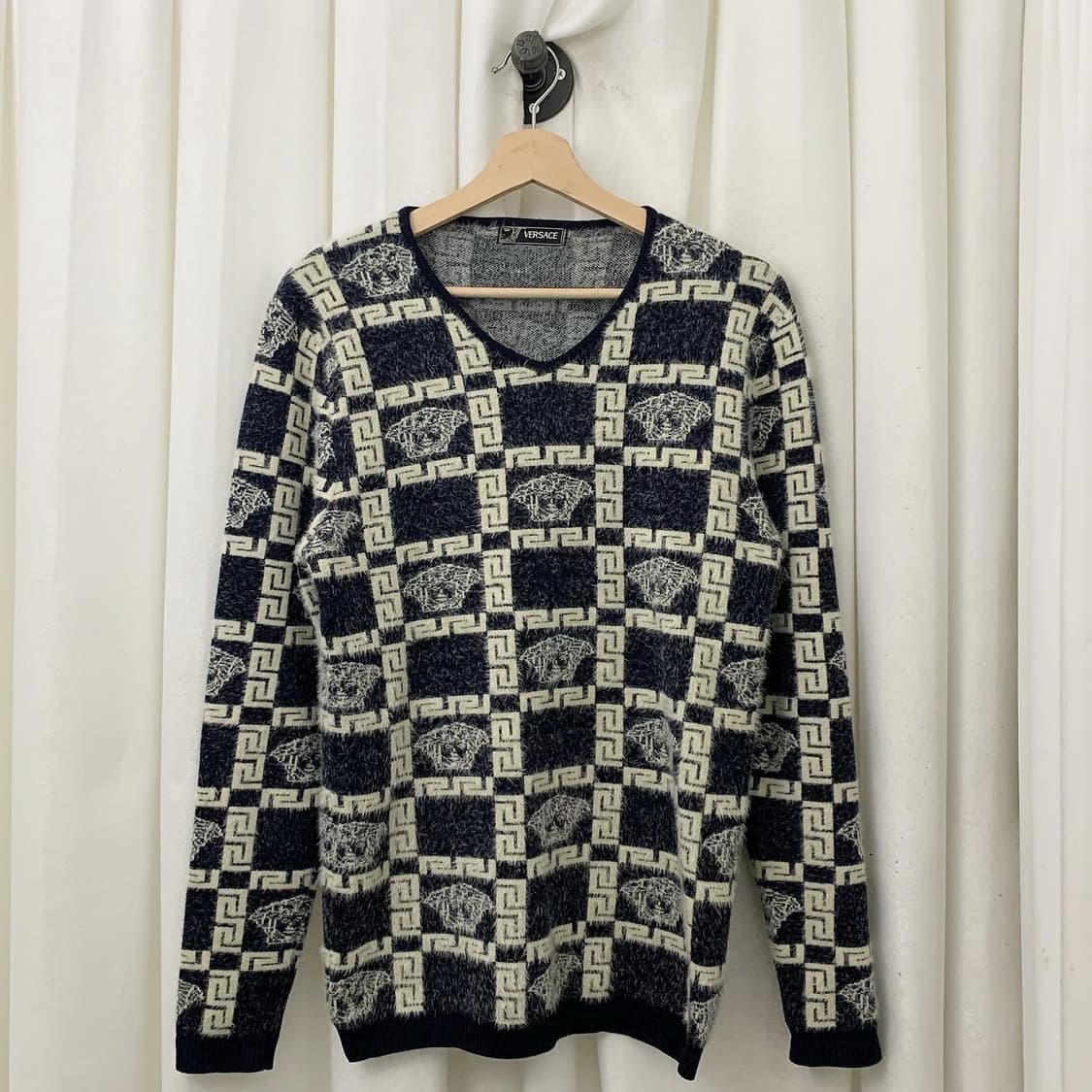 베르사체 멀티컬러 패턴 앙고라 니트 상품이미지1