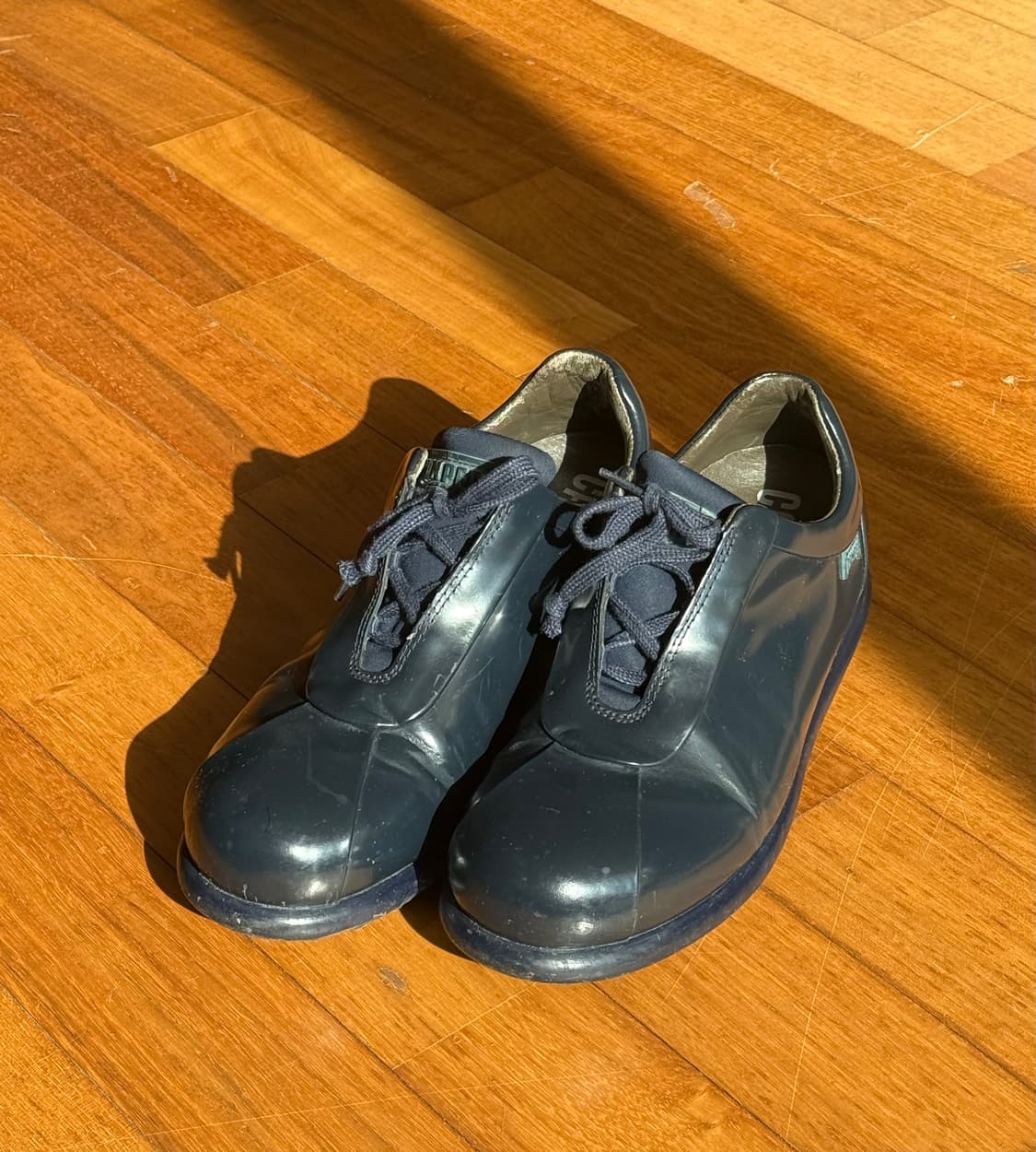 캠퍼 스니커즈 상품이미지1