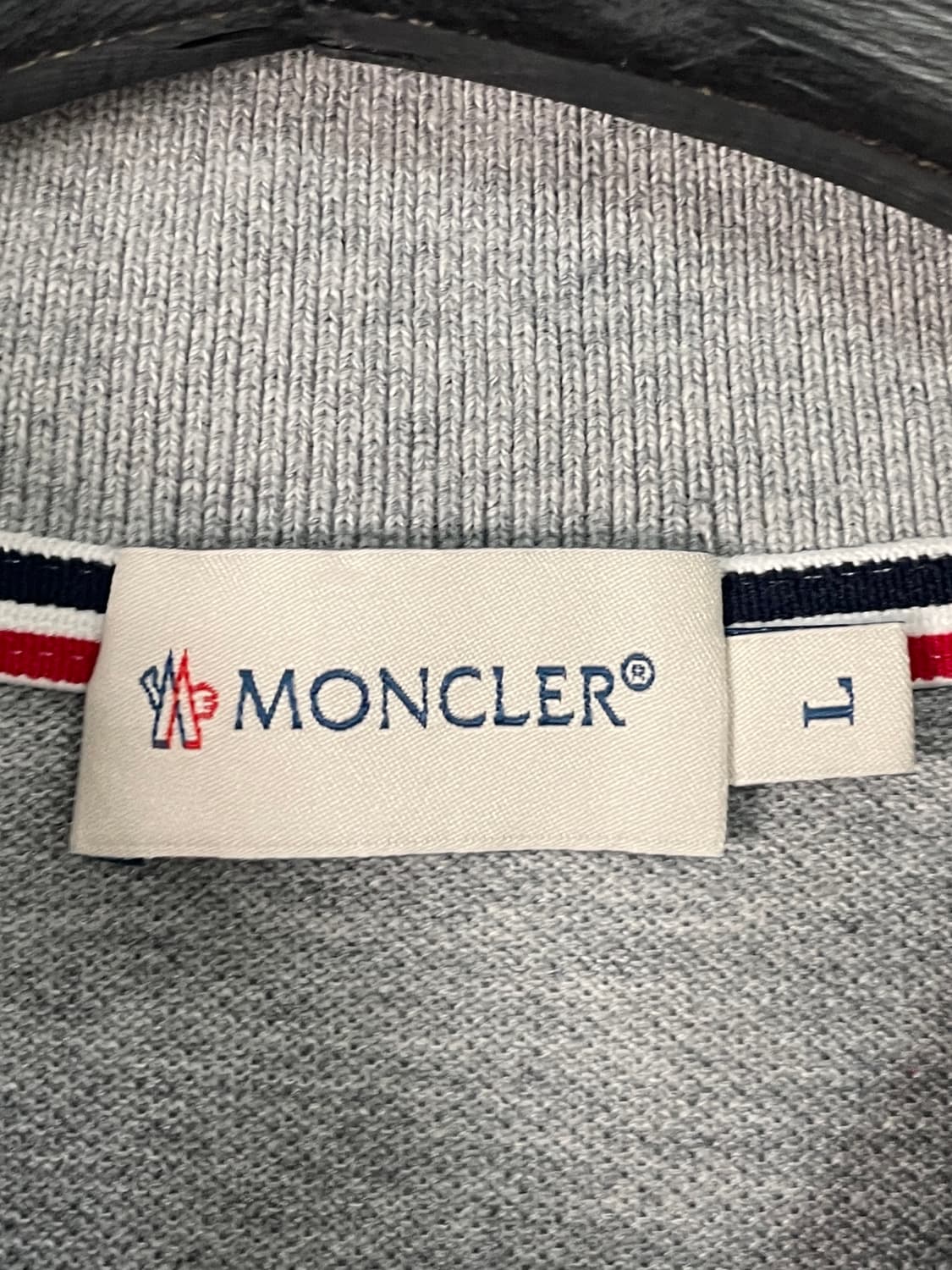 몽클레르 와펜 그레이 반팔카라티 (on.995) 상품이미지5