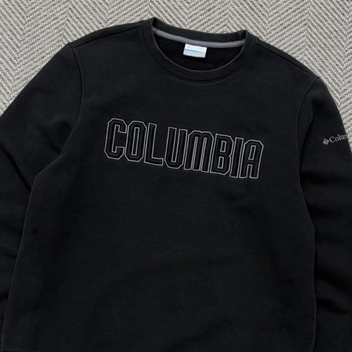 컬럼비아 프론트 자수 맨투맨 v2238 상품이미지3