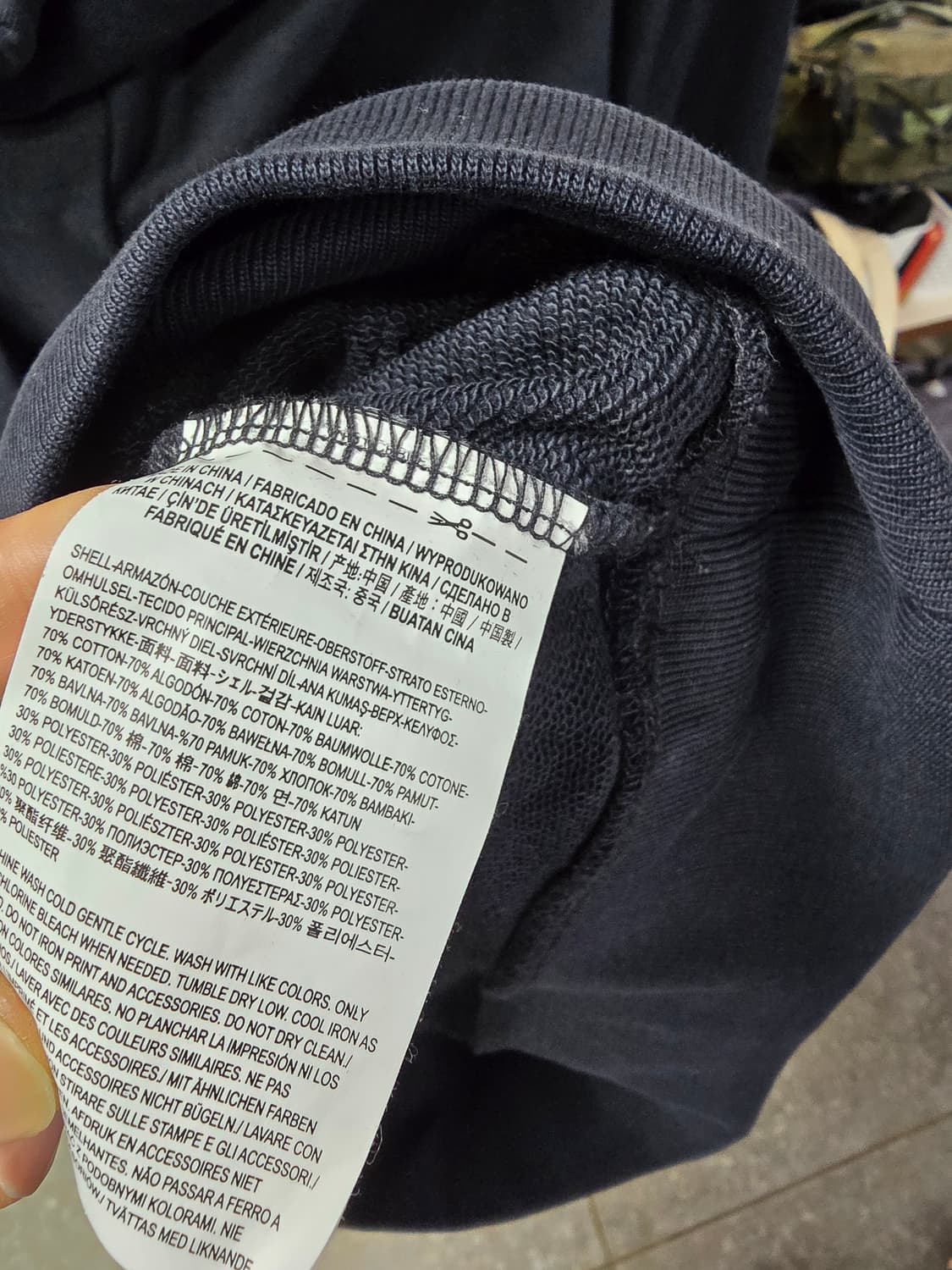 반스 검정색 후드티 (1280) 상품이미지4