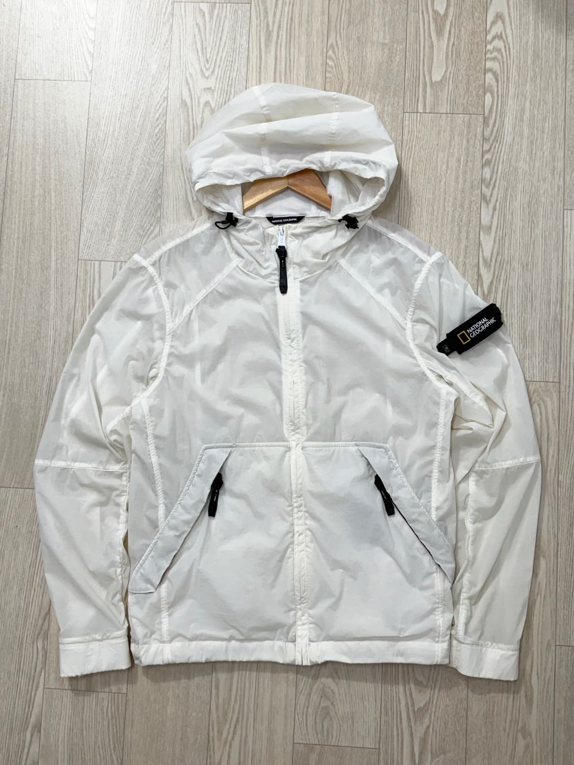 공용 95 M / 내셔널지오그래픽 바람막이 후드집업 상품이미지1