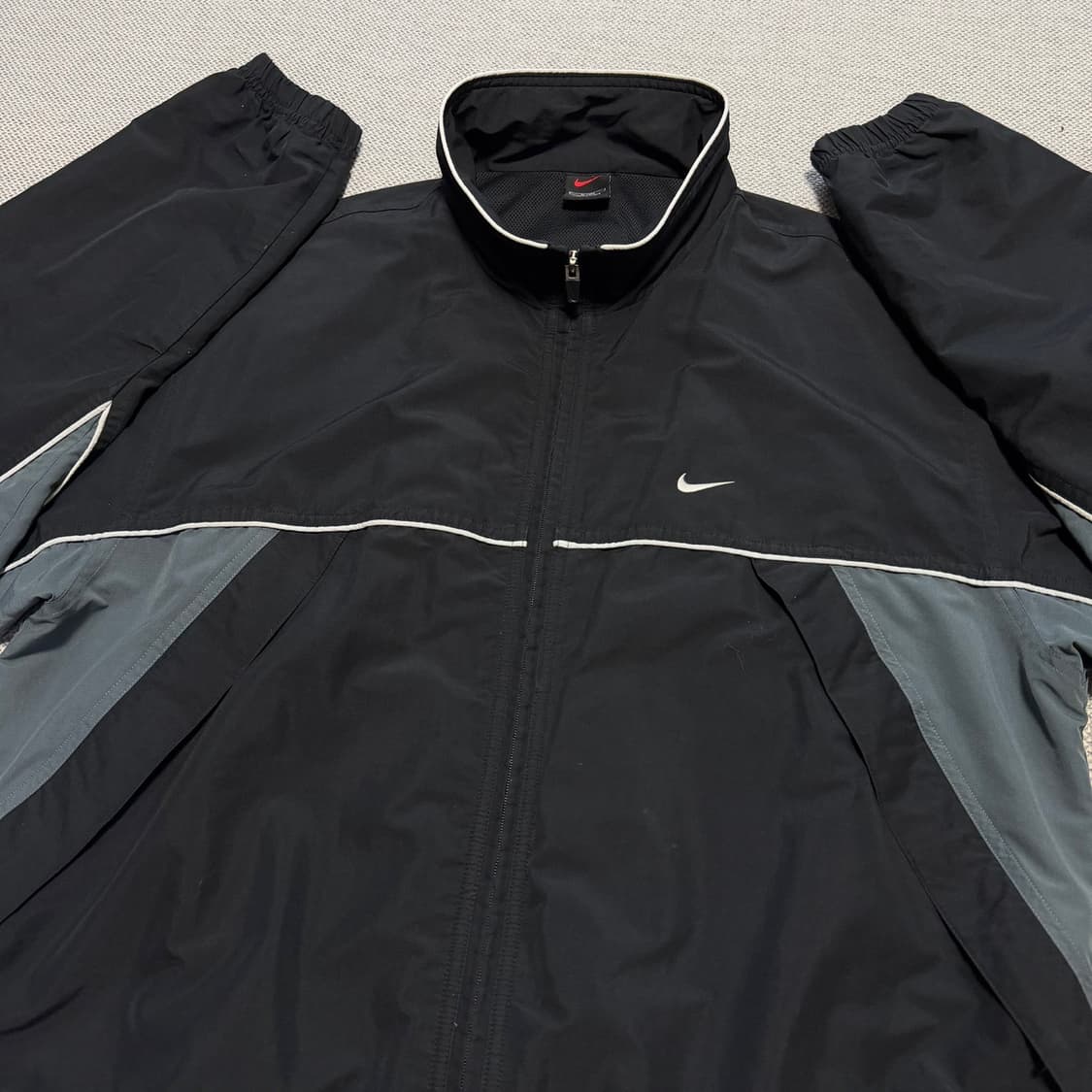 나이키 올드스쿨 빅스우시 바람막이 상품이미지4