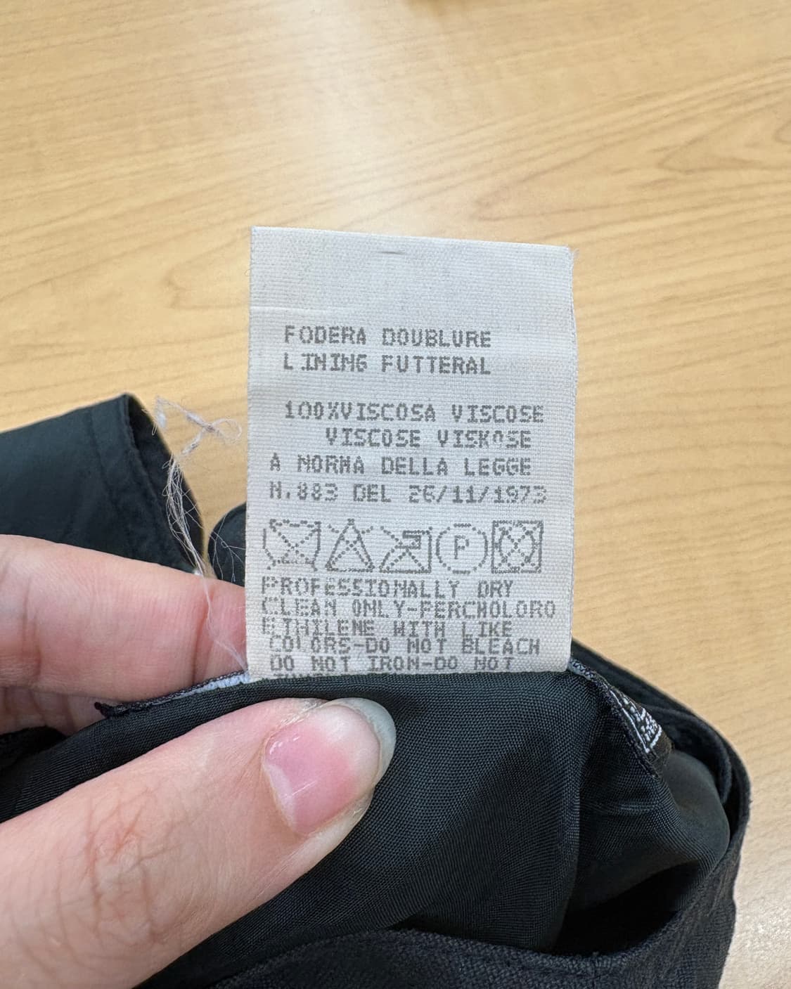 베르사체 진스 꾸뛰르 블랙 브이넥 슬리브리스 원피스 상품이미지9